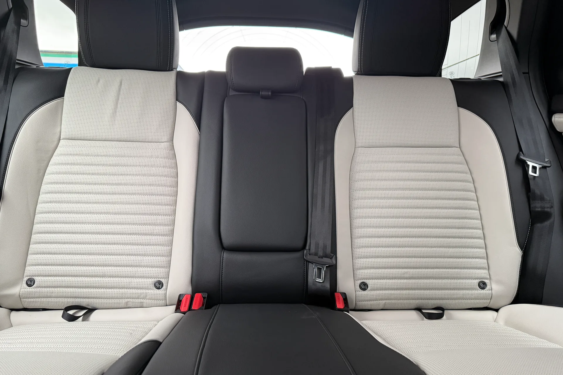 LAND ROVER DISCOVERY SPORT thumbnail image number 42