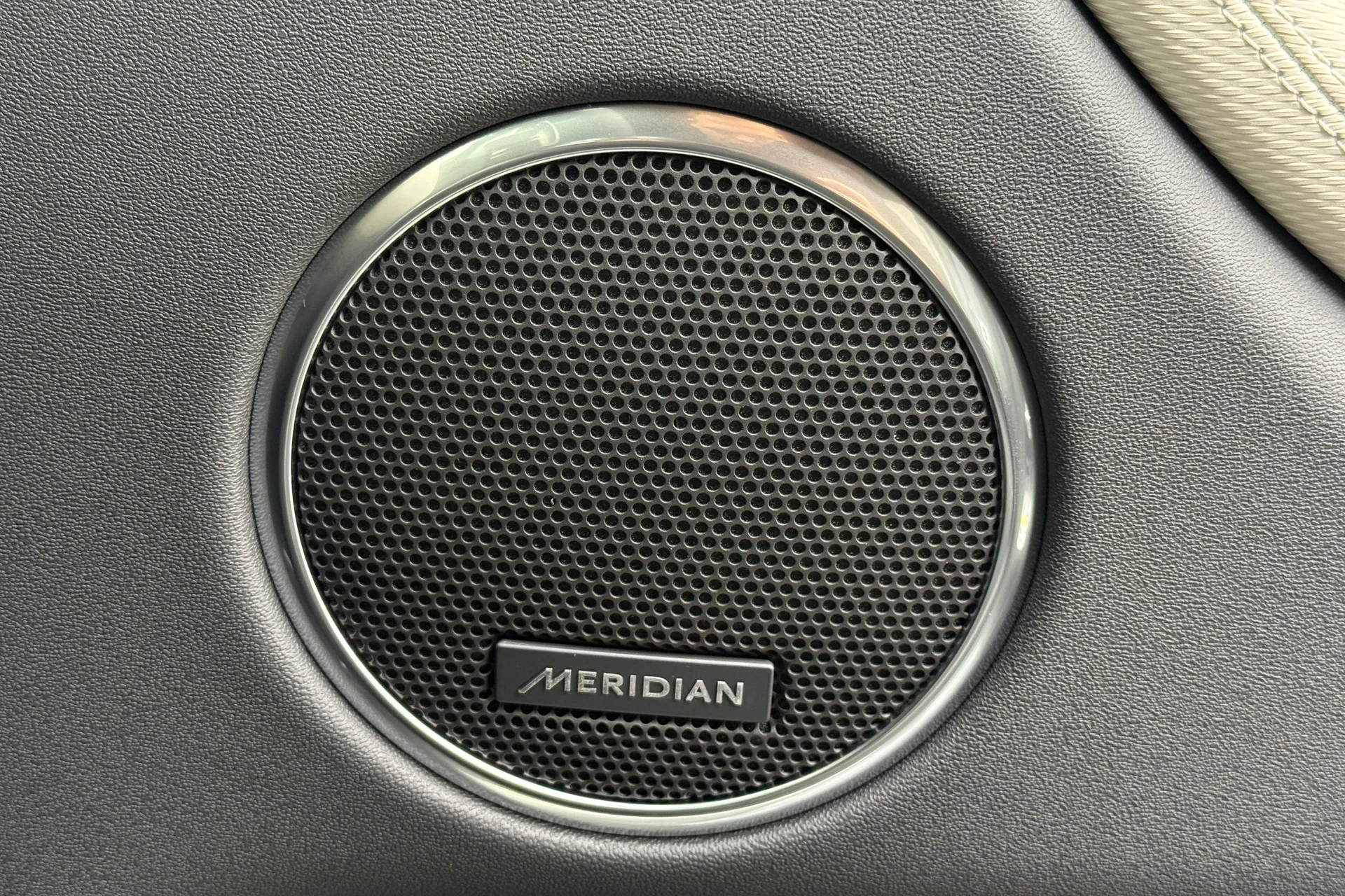 LAND ROVER DISCOVERY SPORT thumbnail image number 41