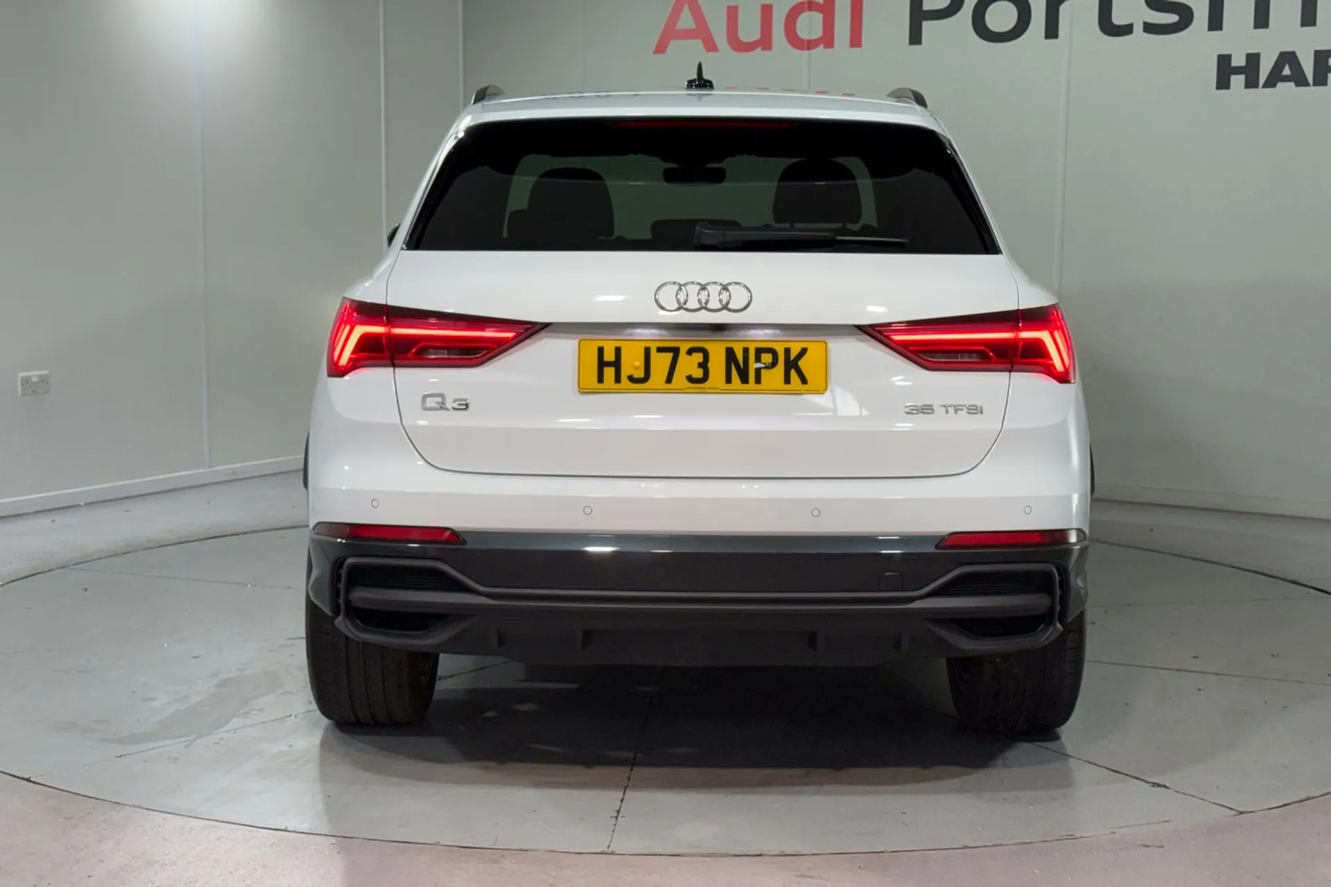 Audi Q3 thumbnail image number 7