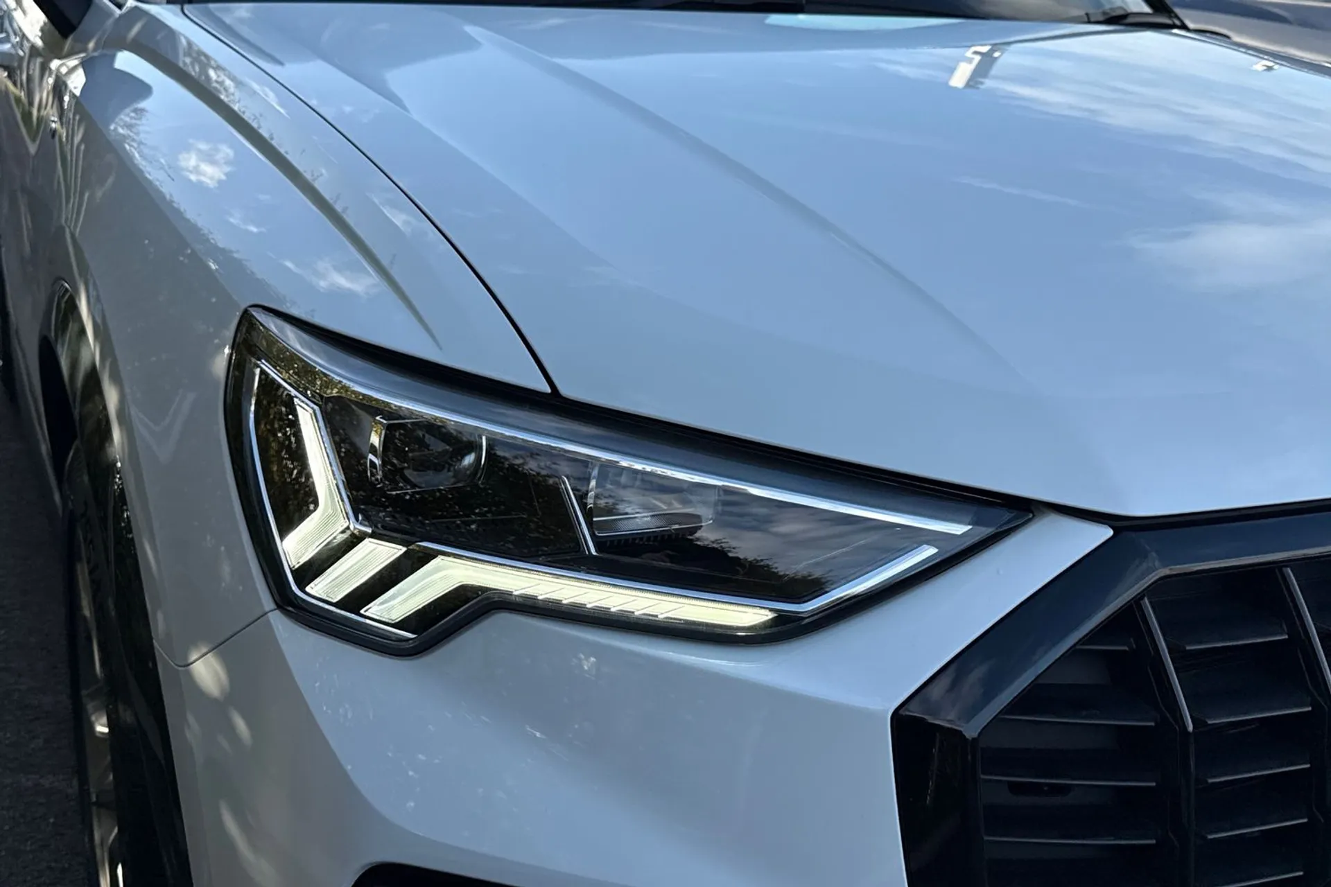 Audi Q3 thumbnail image number 11