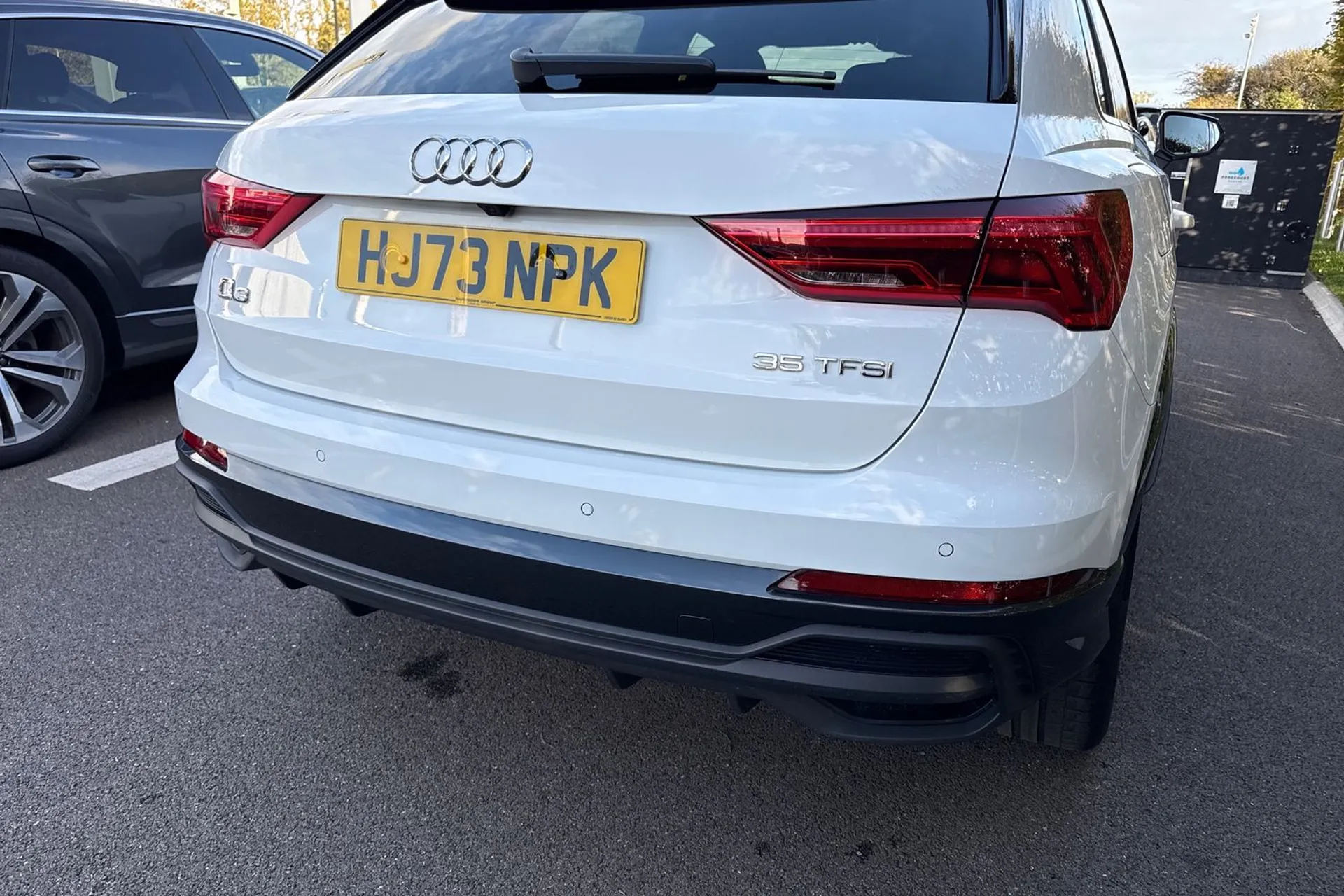 Audi Q3 thumbnail image number 18