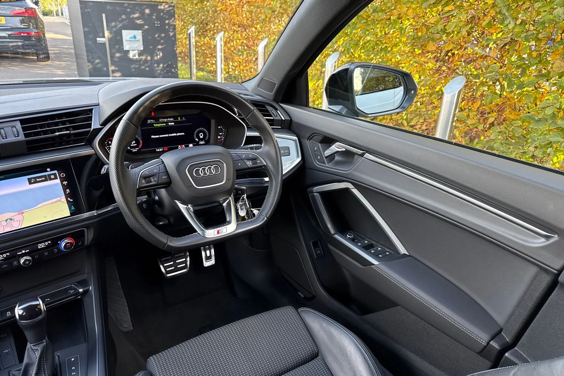 Audi Q3 thumbnail image number 39