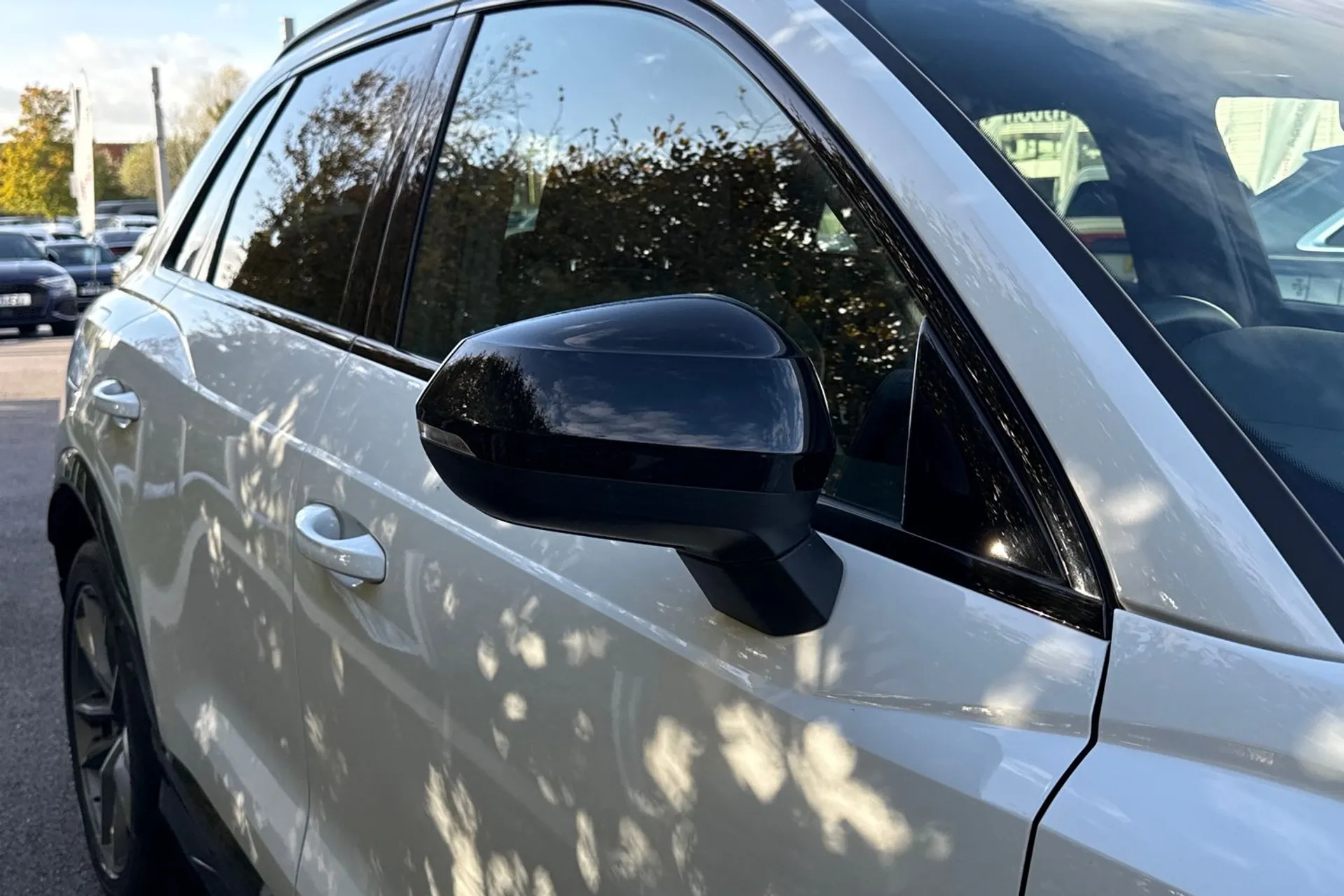 Audi Q3 thumbnail image number 13