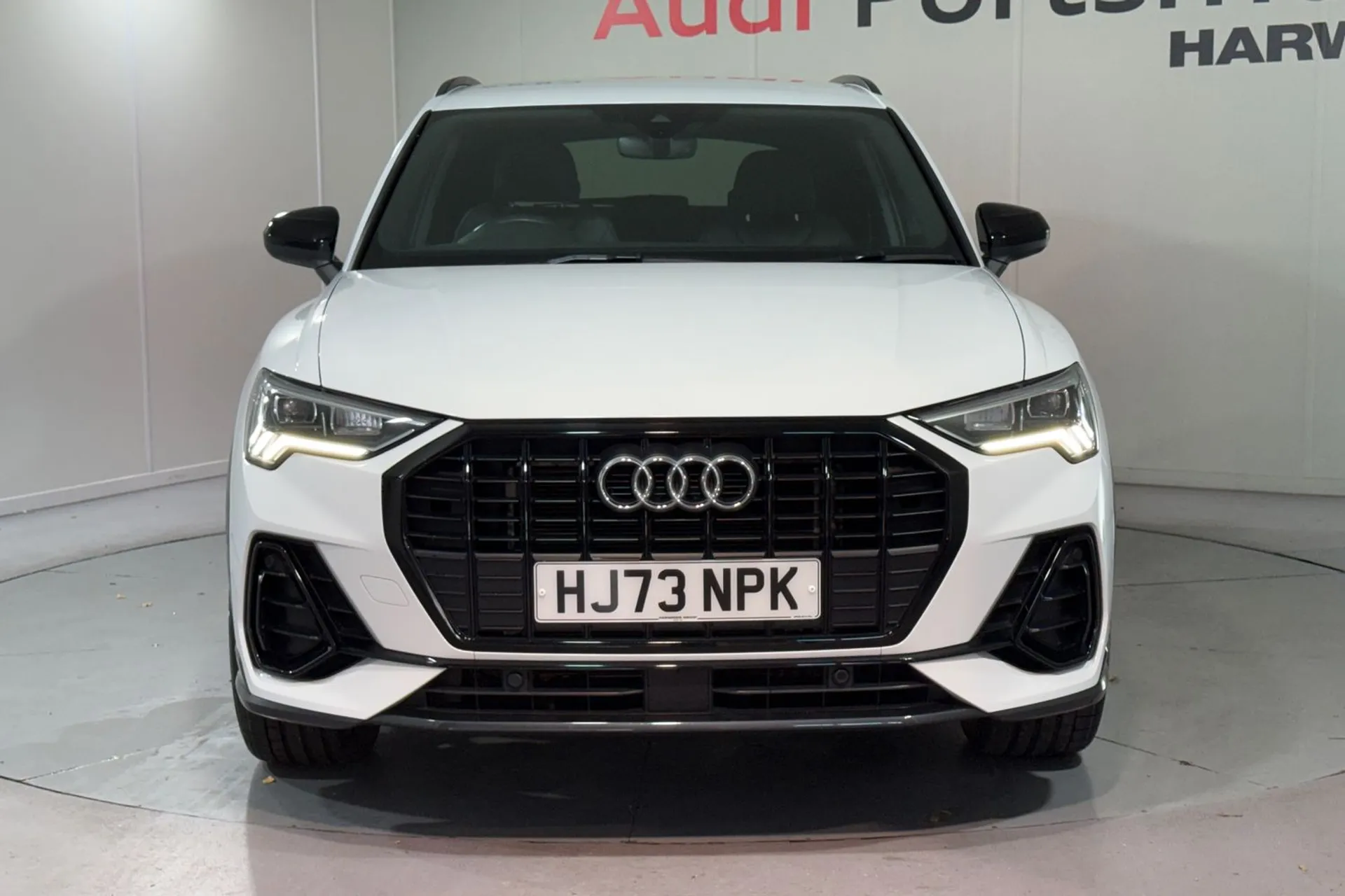 Audi Q3 thumbnail image number 5