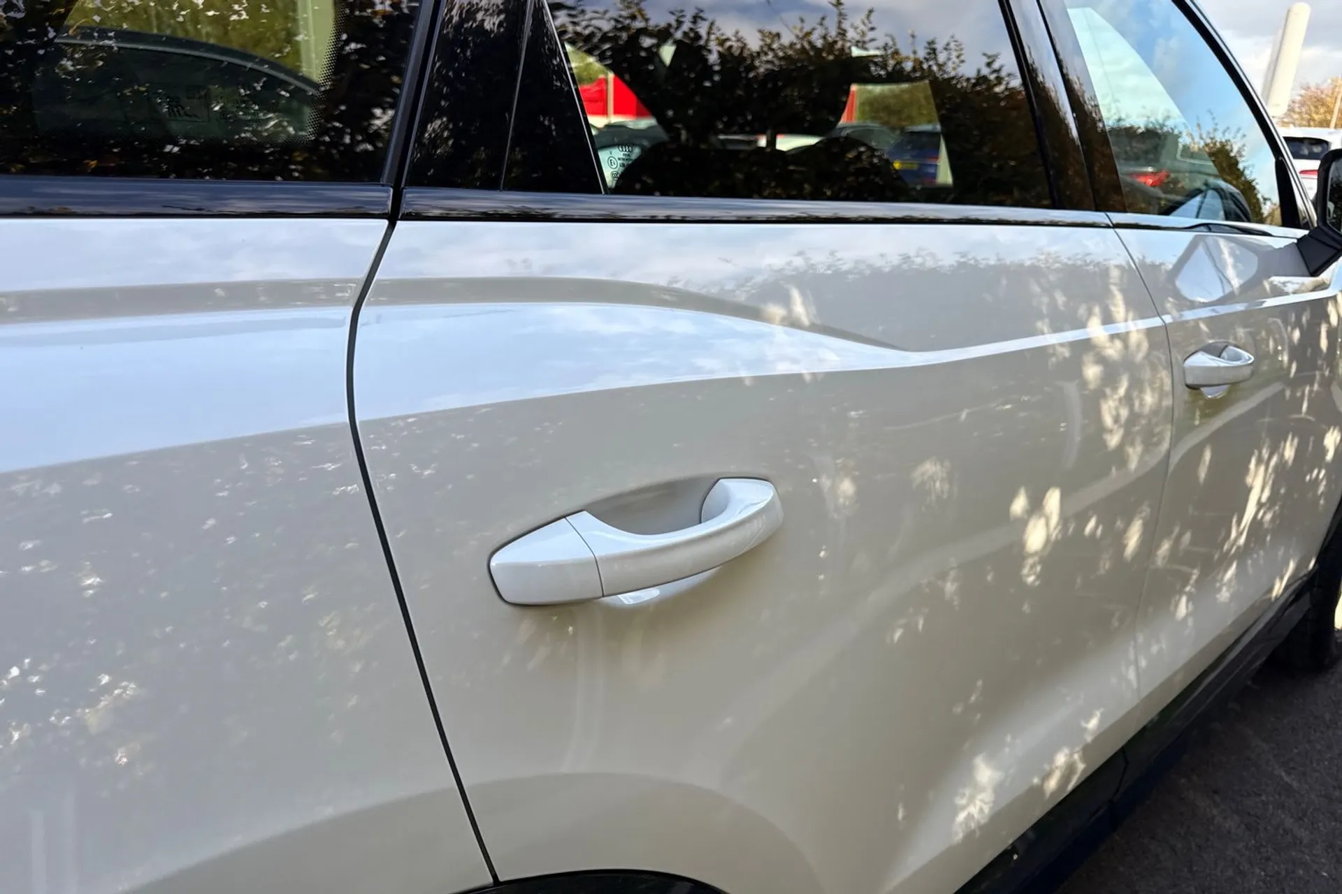 Audi Q3 thumbnail image number 17