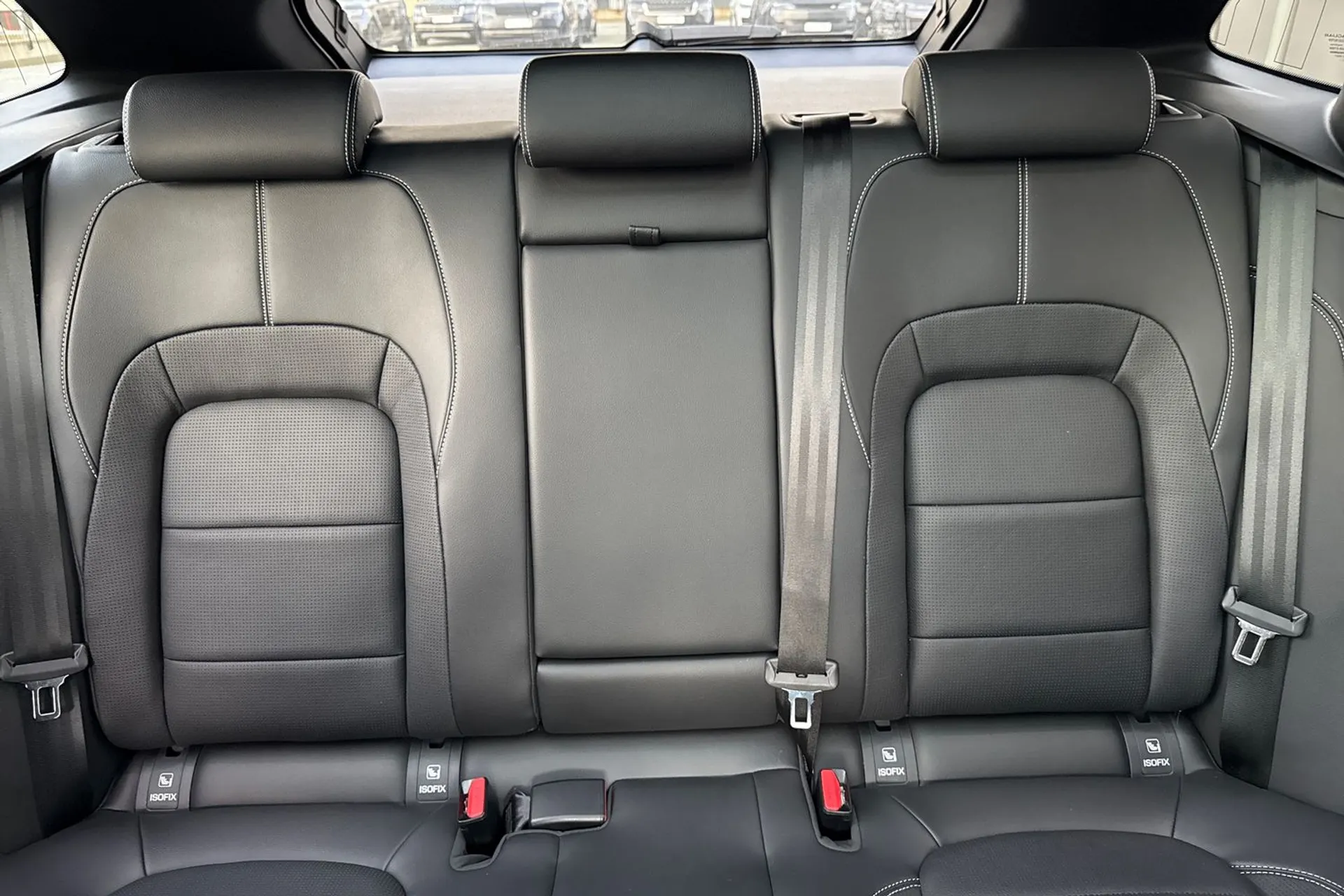 Jaguar F-PACE thumbnail image number 42