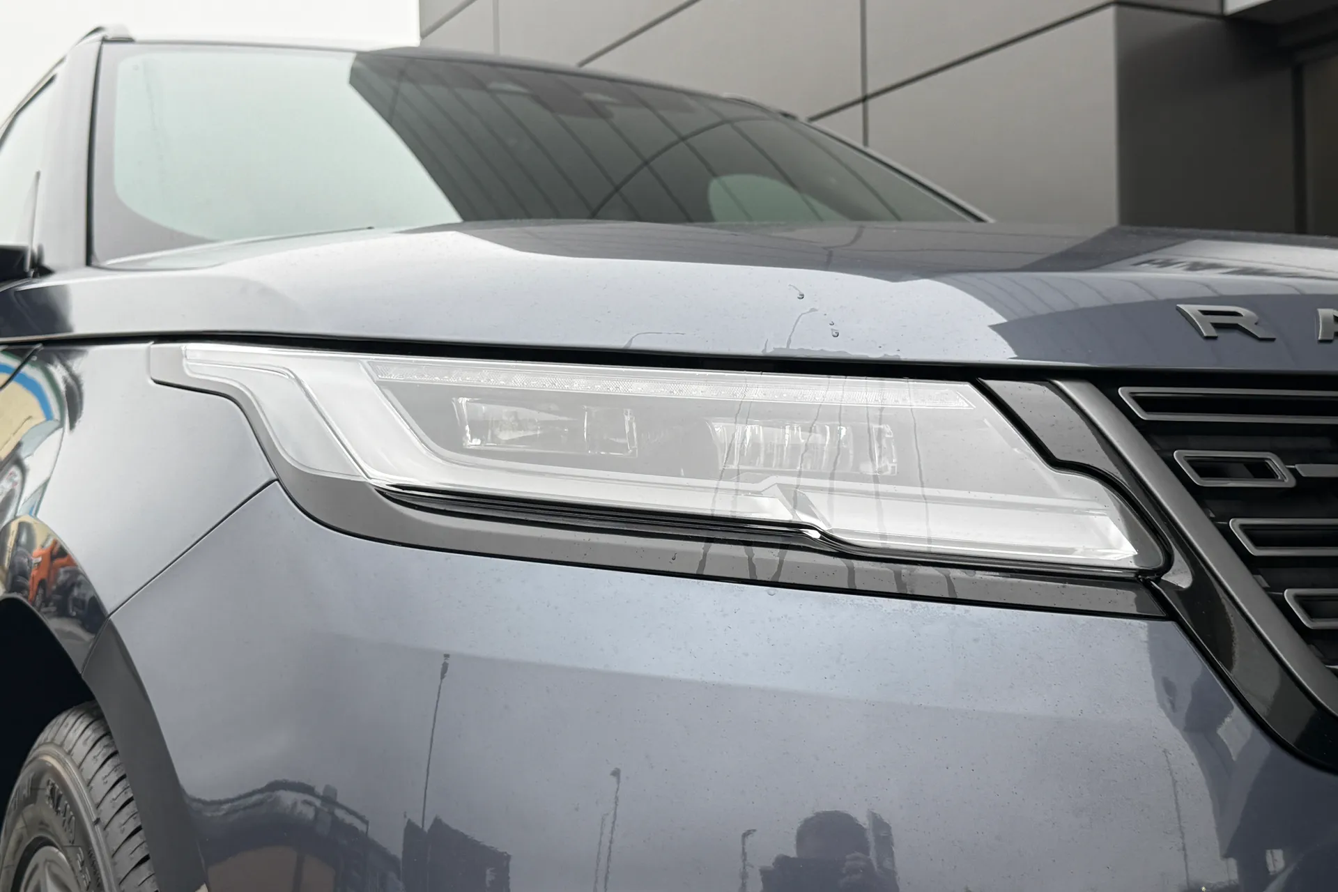 LAND ROVER RANGE ROVER VELAR thumbnail image number 24