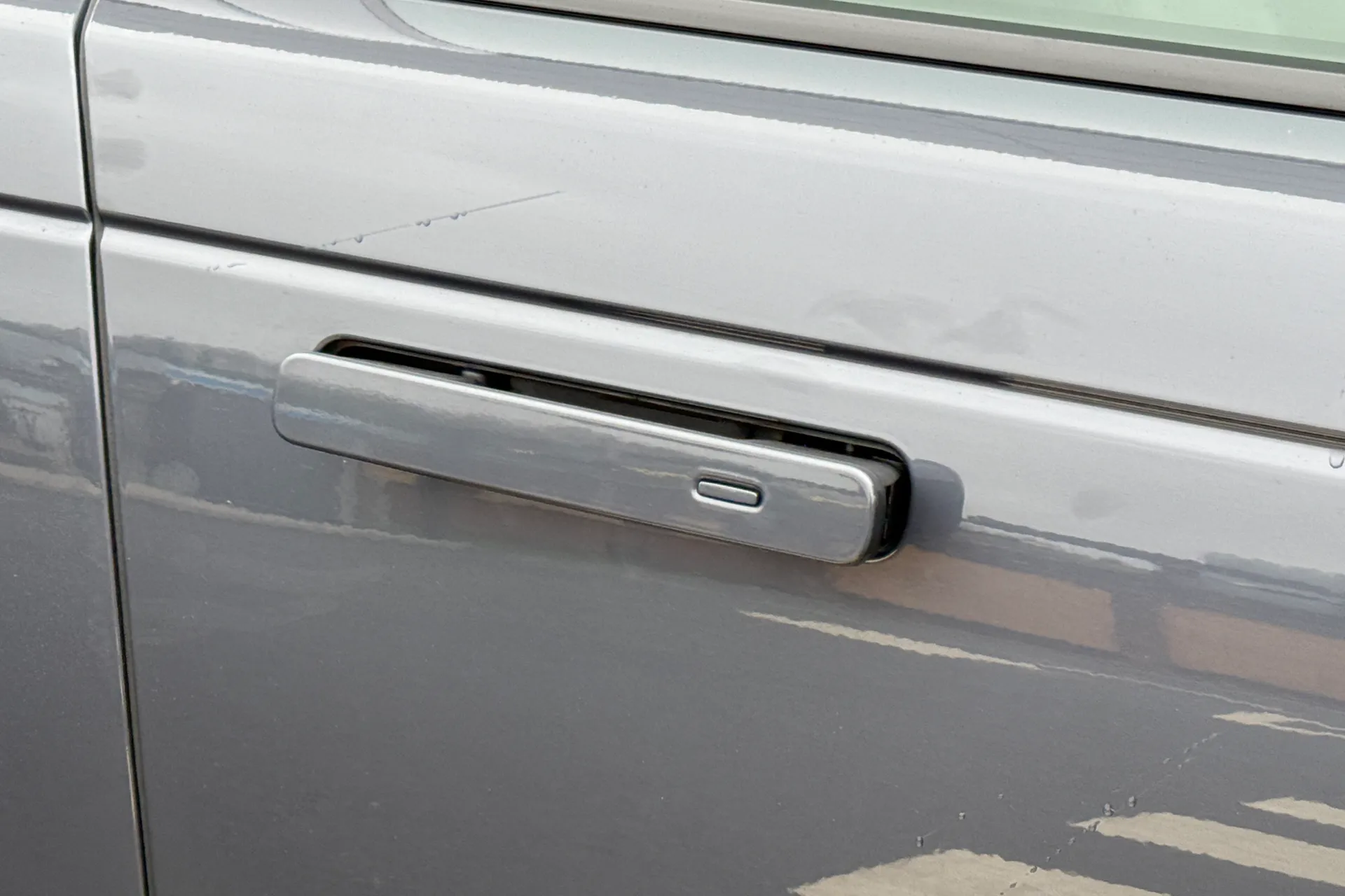 LAND ROVER RANGE ROVER VELAR thumbnail image number 26