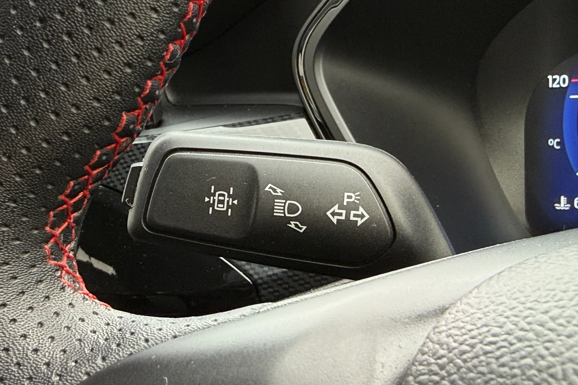 FORD KUGA thumbnail image number 19