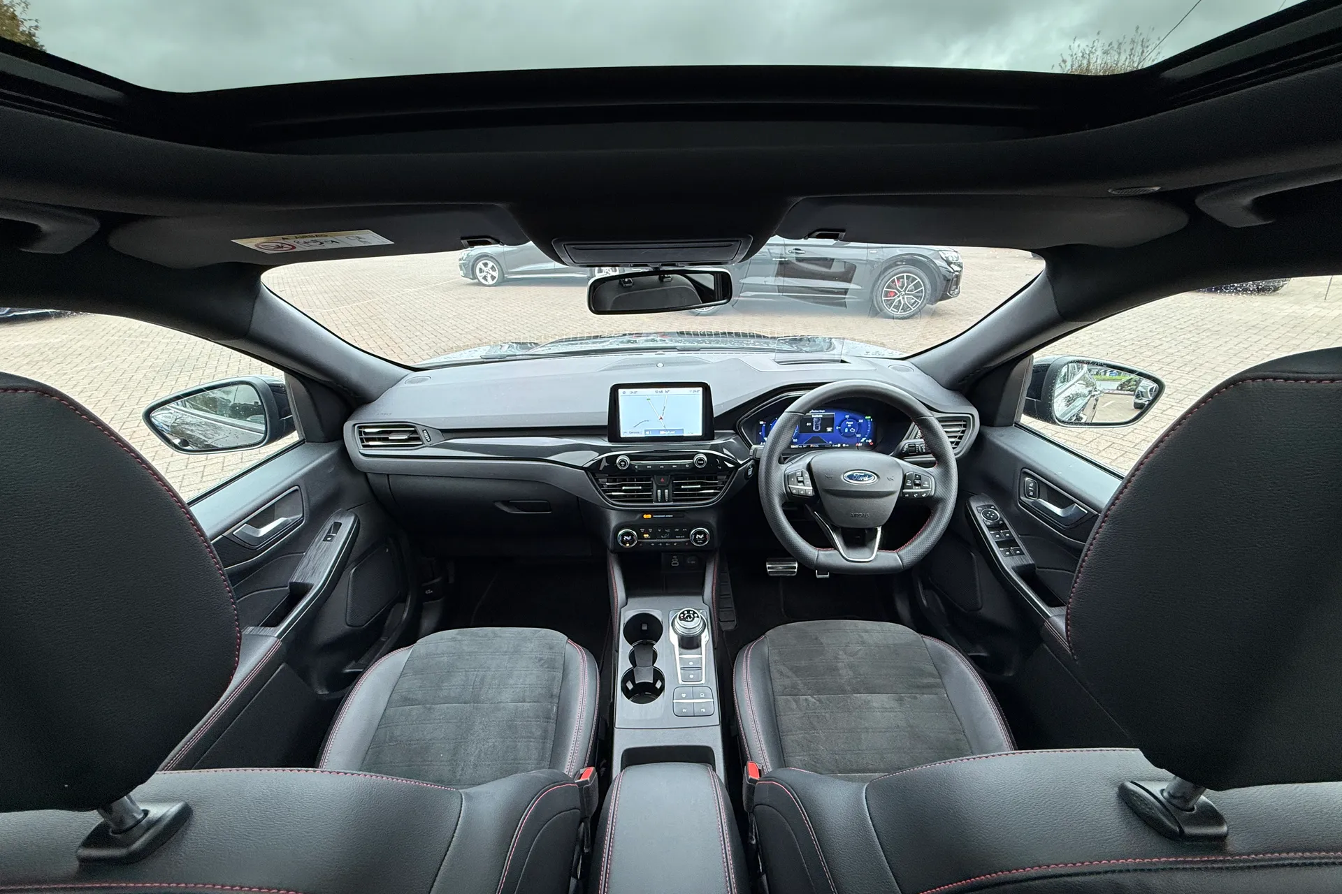 FORD KUGA thumbnail image number 3