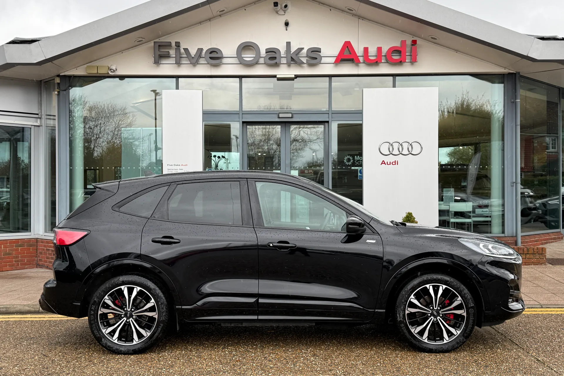 FORD KUGA thumbnail image number 2