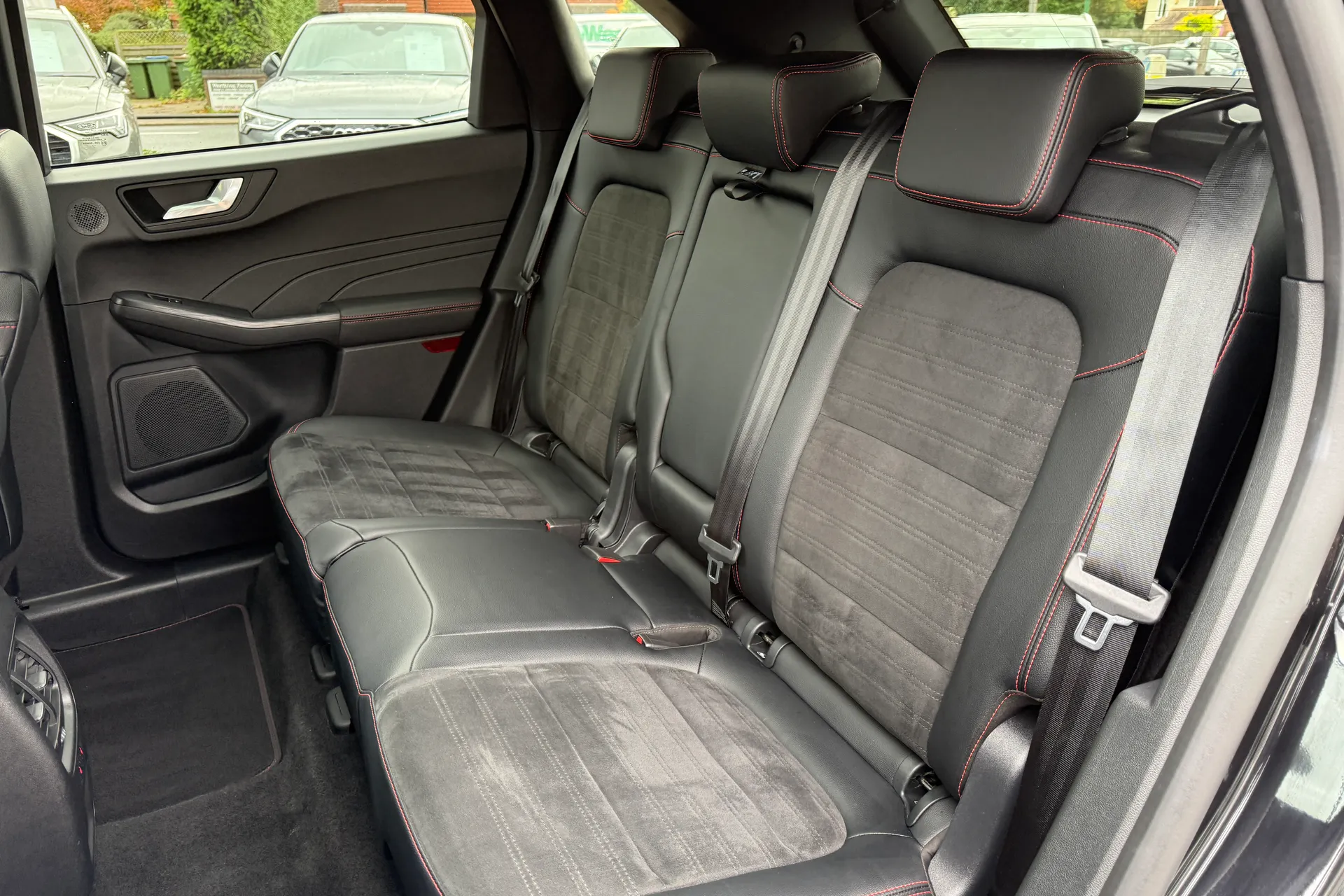 FORD KUGA thumbnail image number 46