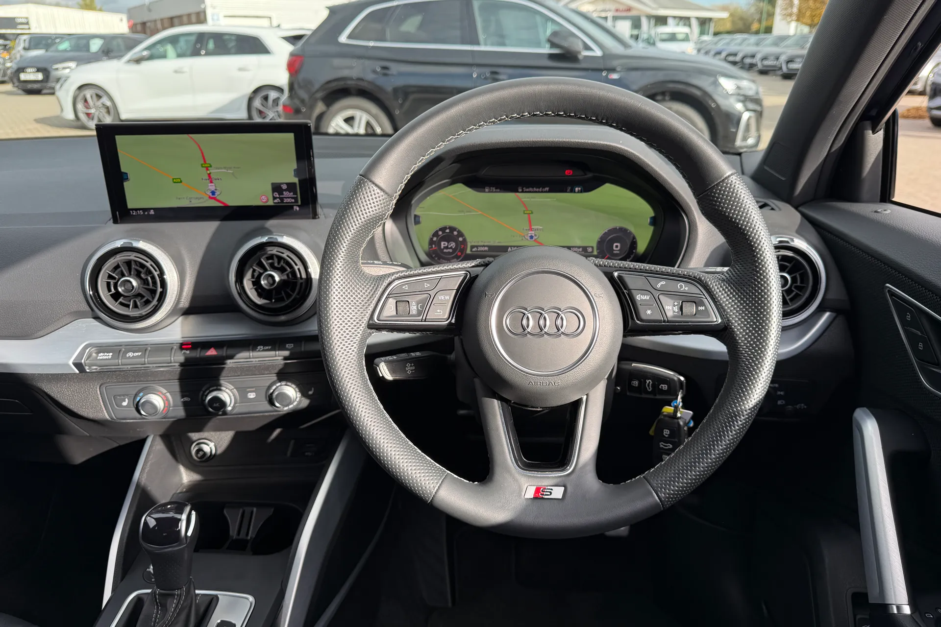 Audi Q2 thumbnail image number 6