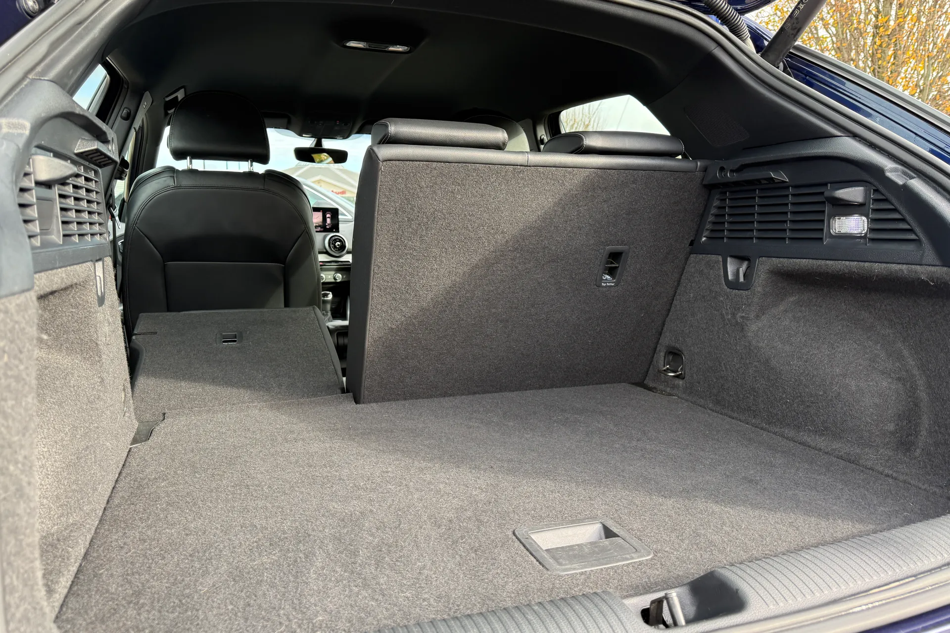 Audi Q2 thumbnail image number 32