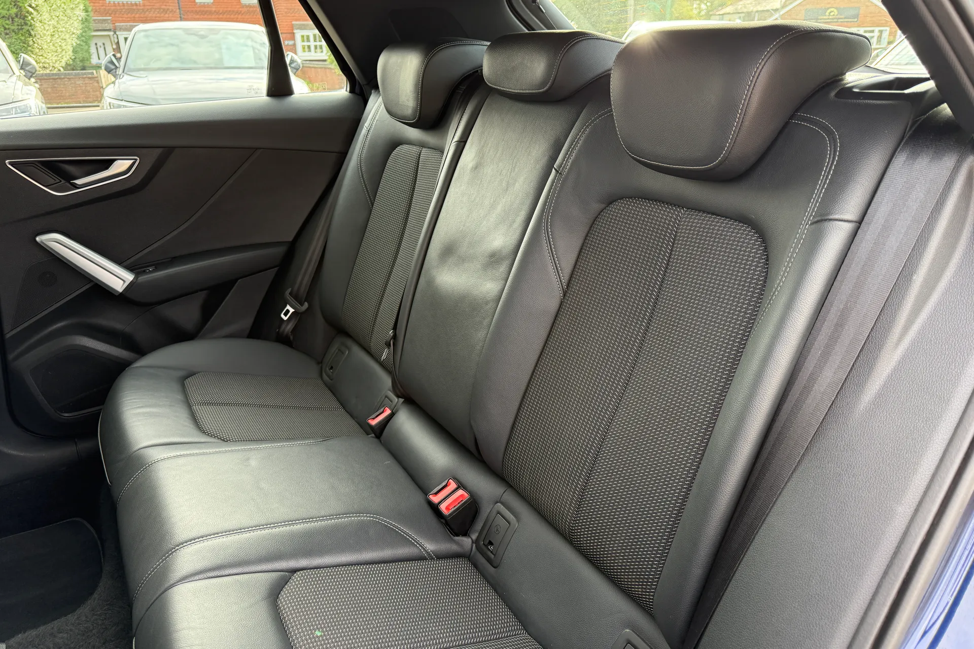 Audi Q2 thumbnail image number 39