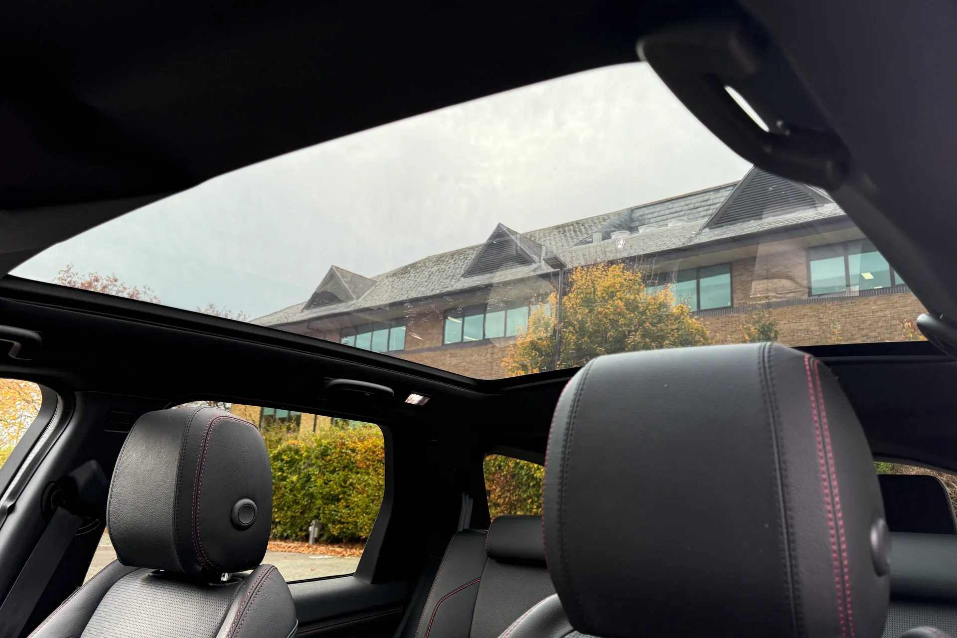 LAND ROVER DISCOVERY SPORT thumbnail image number 5