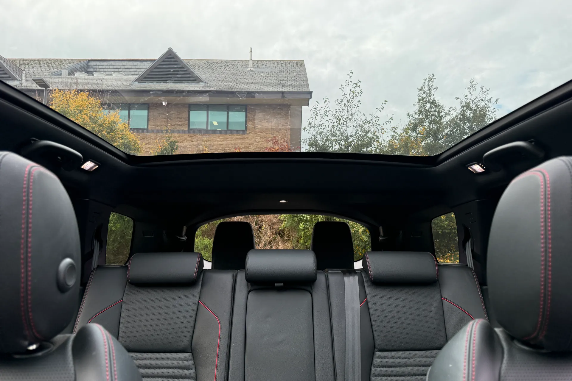 LAND ROVER DISCOVERY SPORT thumbnail image number 24