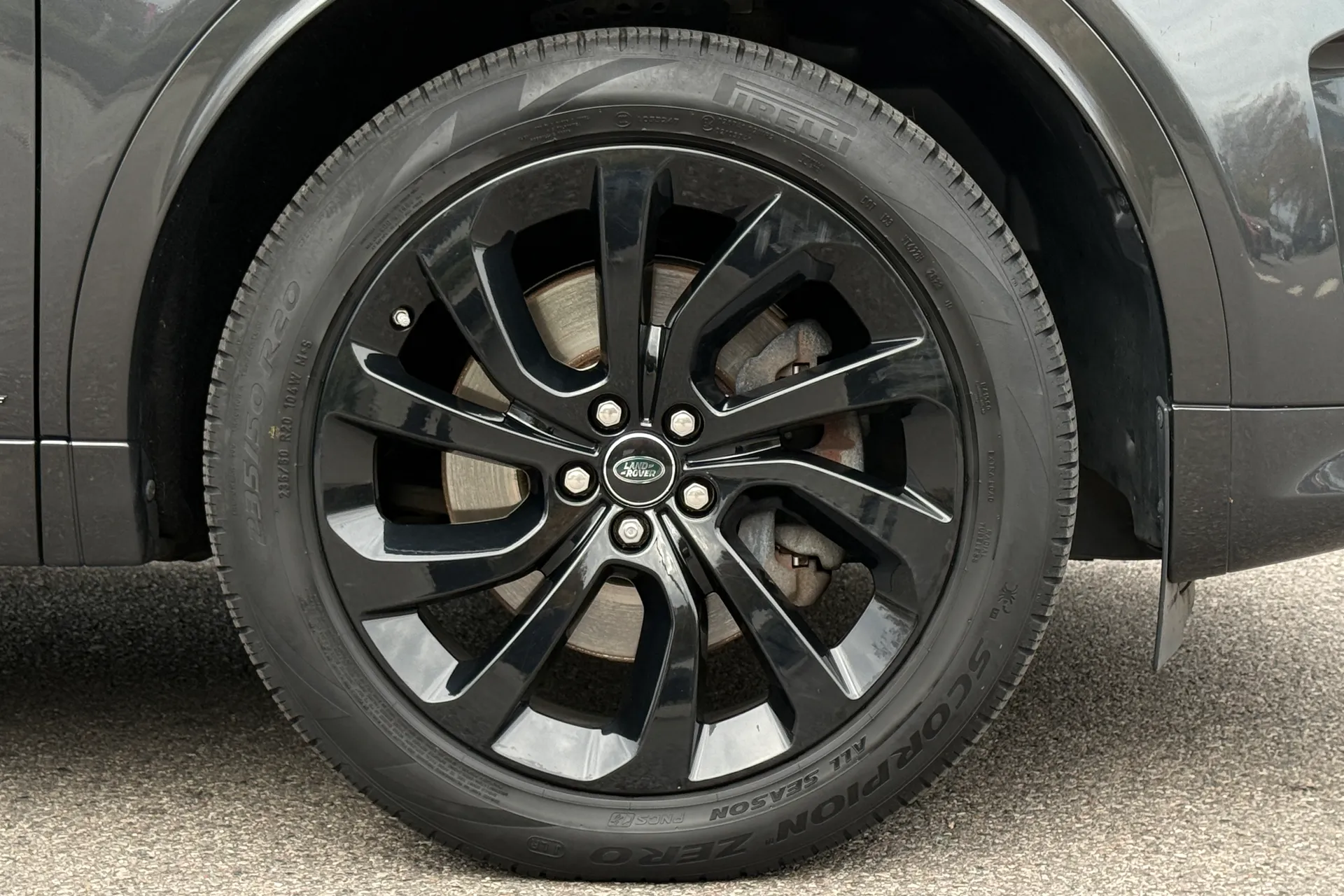 LAND ROVER DISCOVERY SPORT thumbnail image number 18