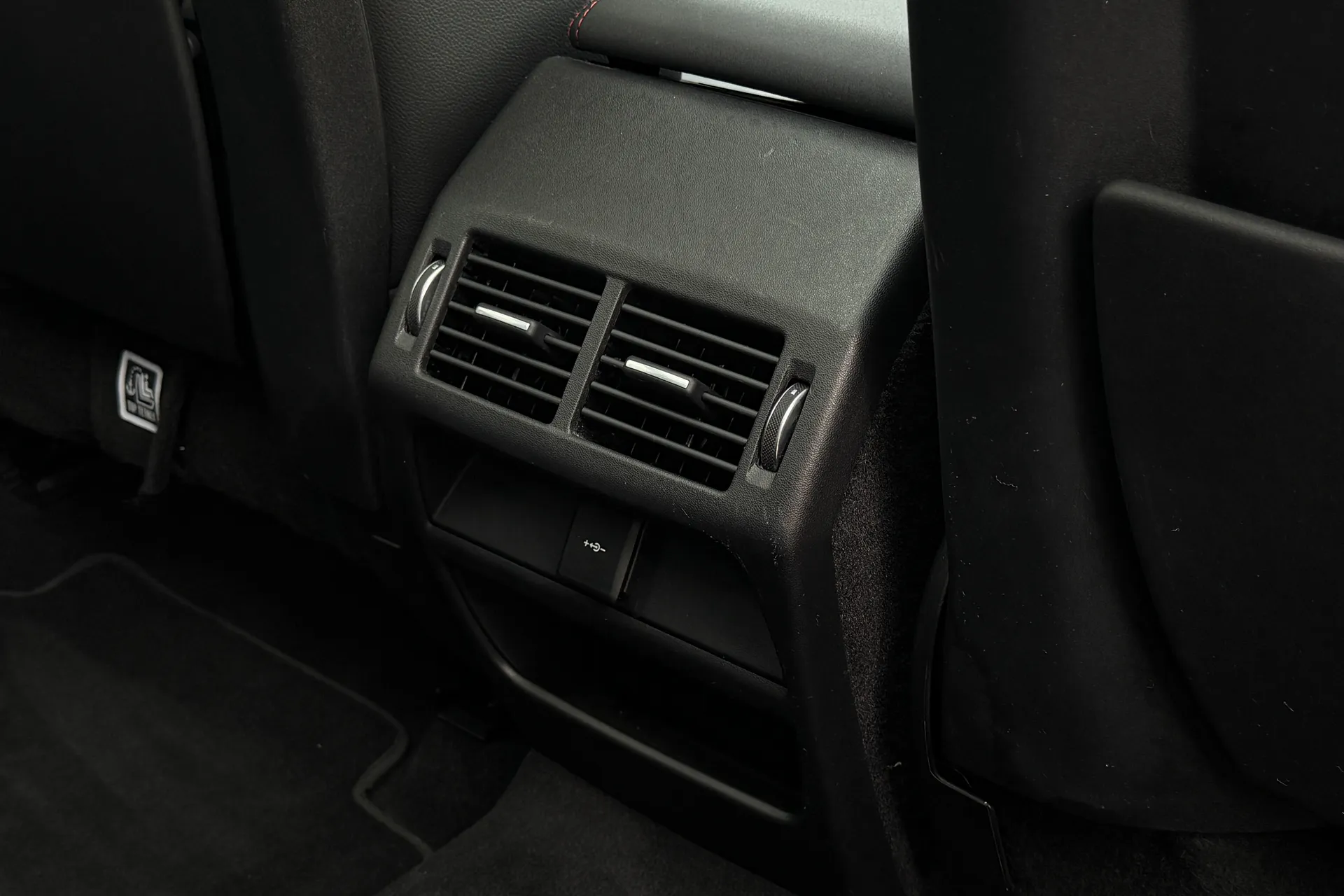 LAND ROVER DISCOVERY SPORT thumbnail image number 40