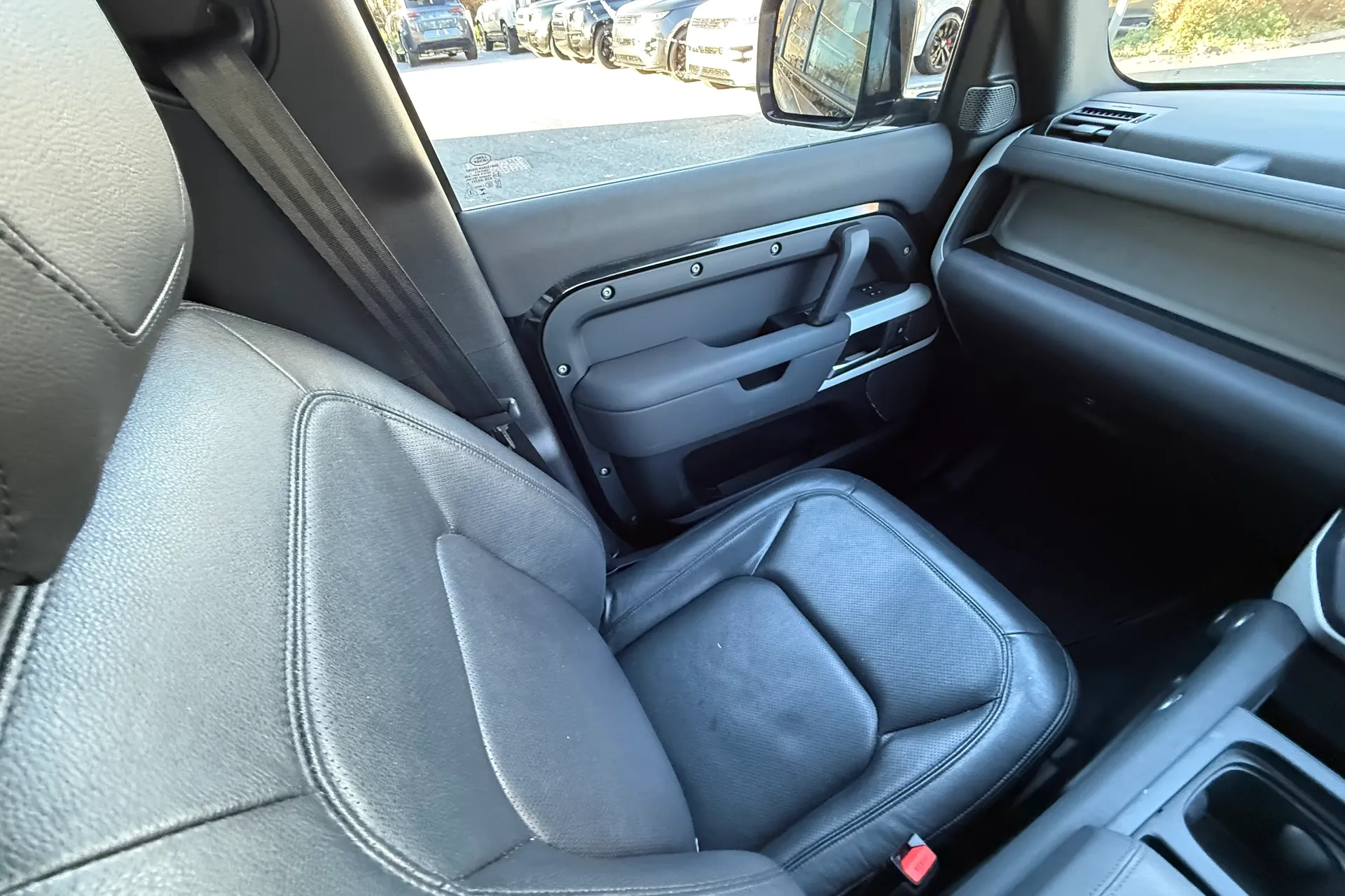 LAND ROVER DEFENDER thumbnail image number 12