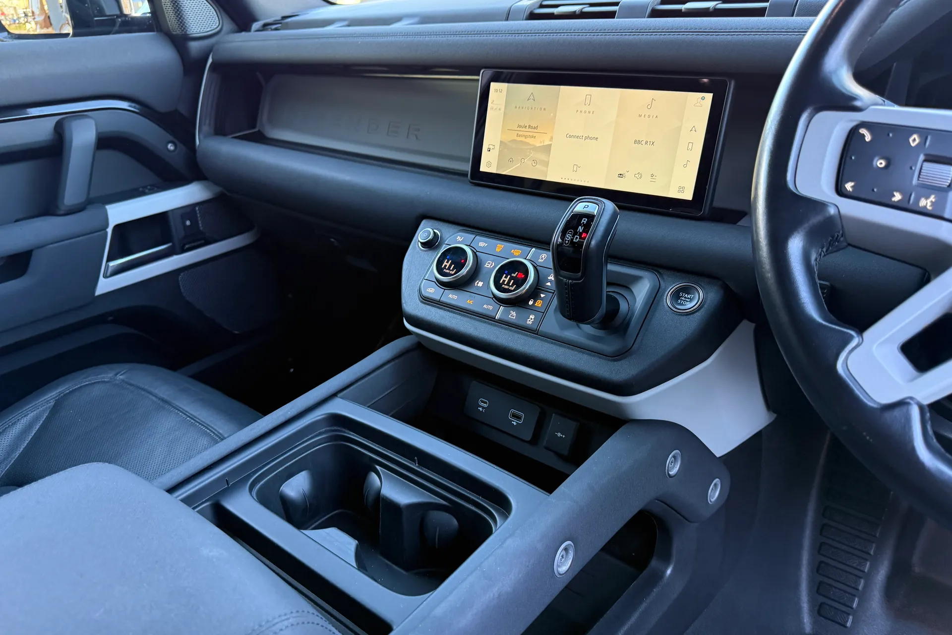 LAND ROVER DEFENDER thumbnail image number 19