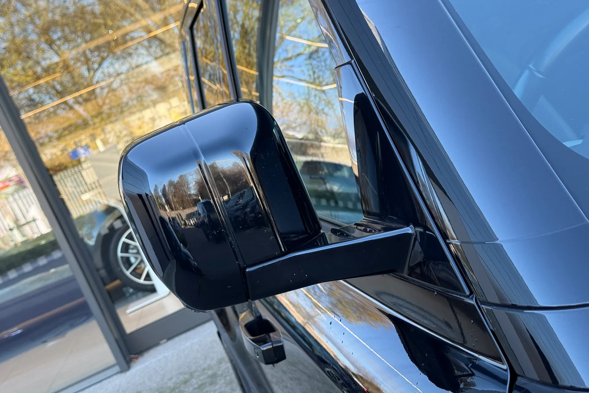 LAND ROVER DEFENDER thumbnail image number 52