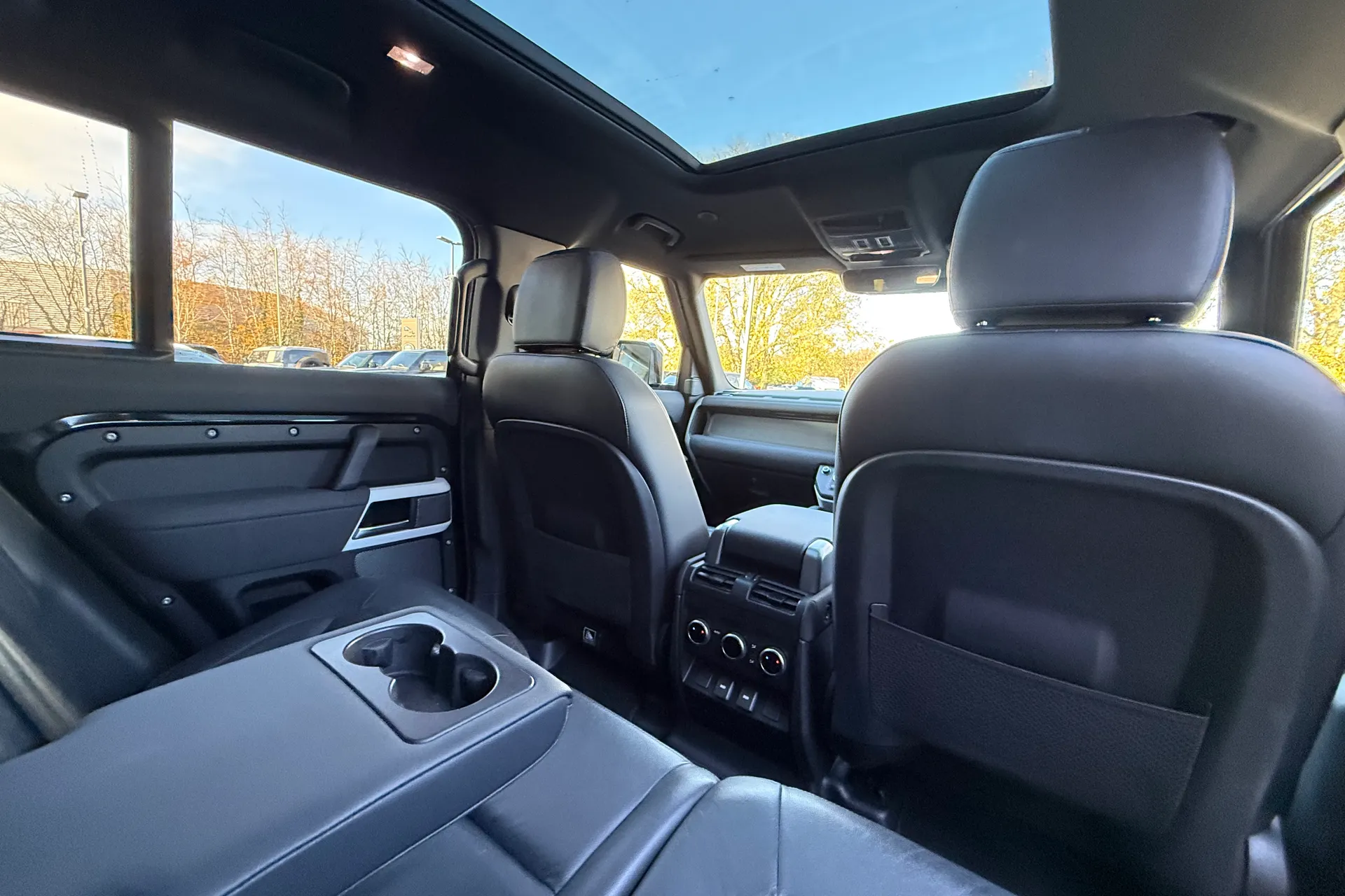 LAND ROVER DEFENDER thumbnail image number 45