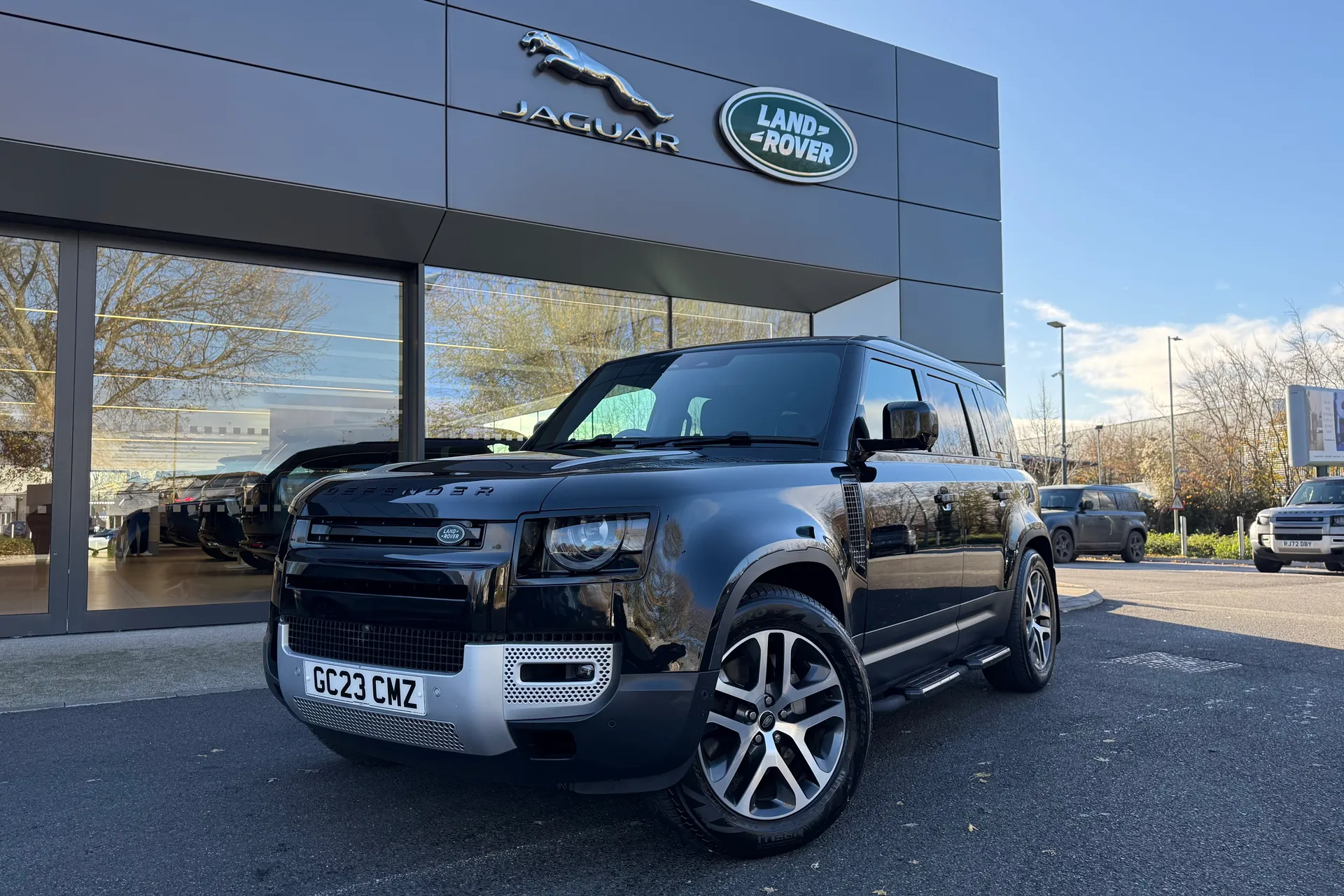 LAND ROVER DEFENDER thumbnail image number 28