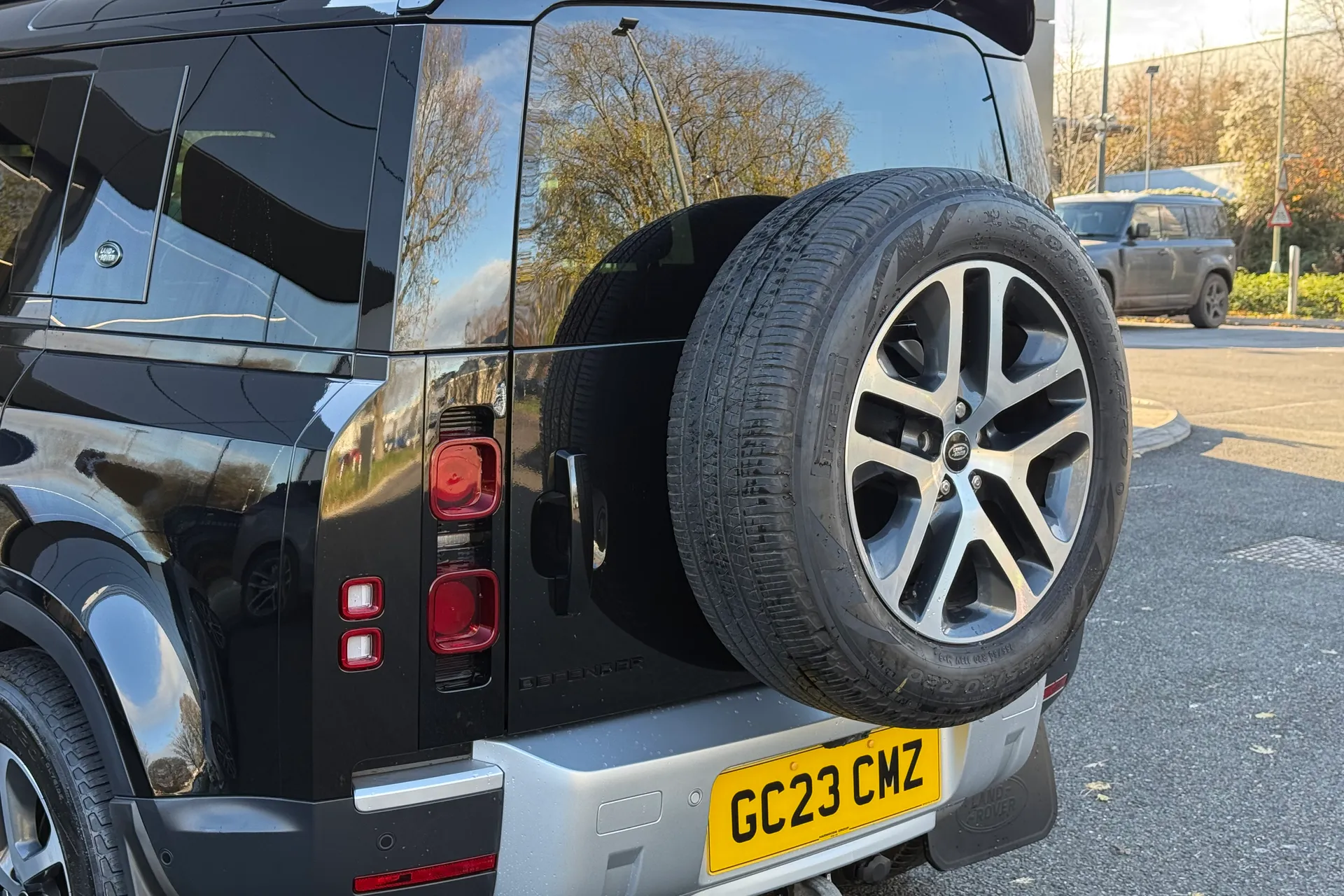 LAND ROVER DEFENDER thumbnail image number 46