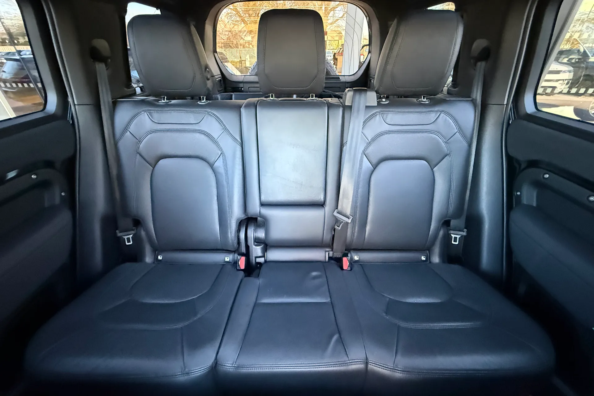 LAND ROVER DEFENDER thumbnail image number 11