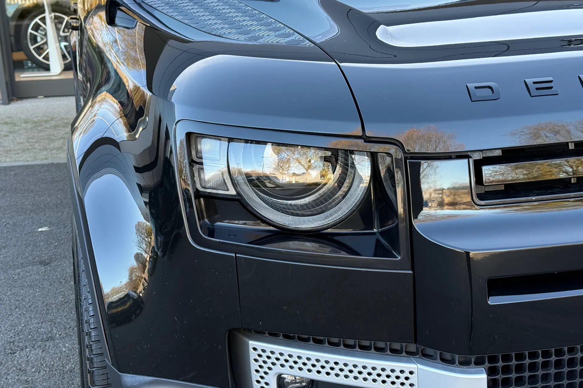 LAND ROVER DEFENDER thumbnail image number 53