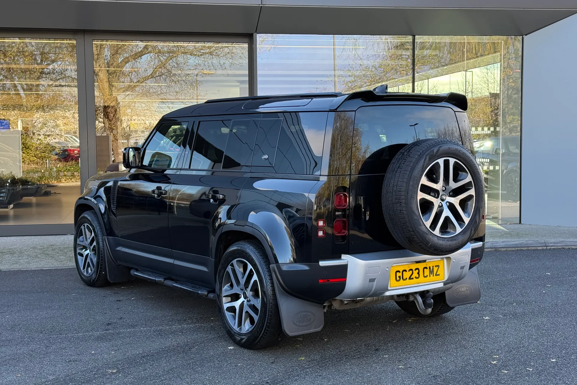 LAND ROVER DEFENDER thumbnail image number 57