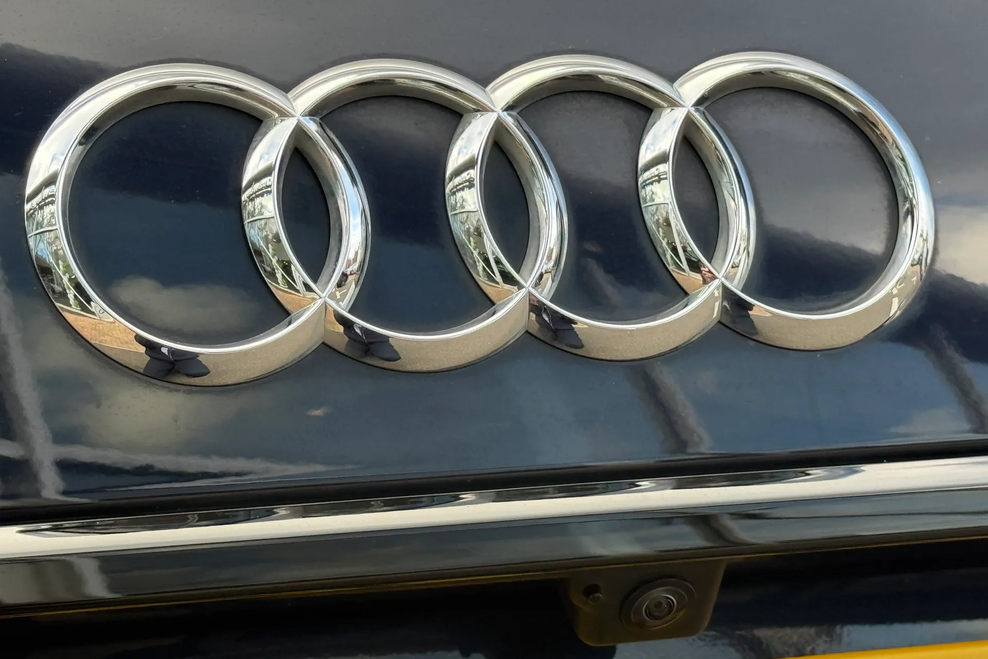 Audi A6 thumbnail image number 18