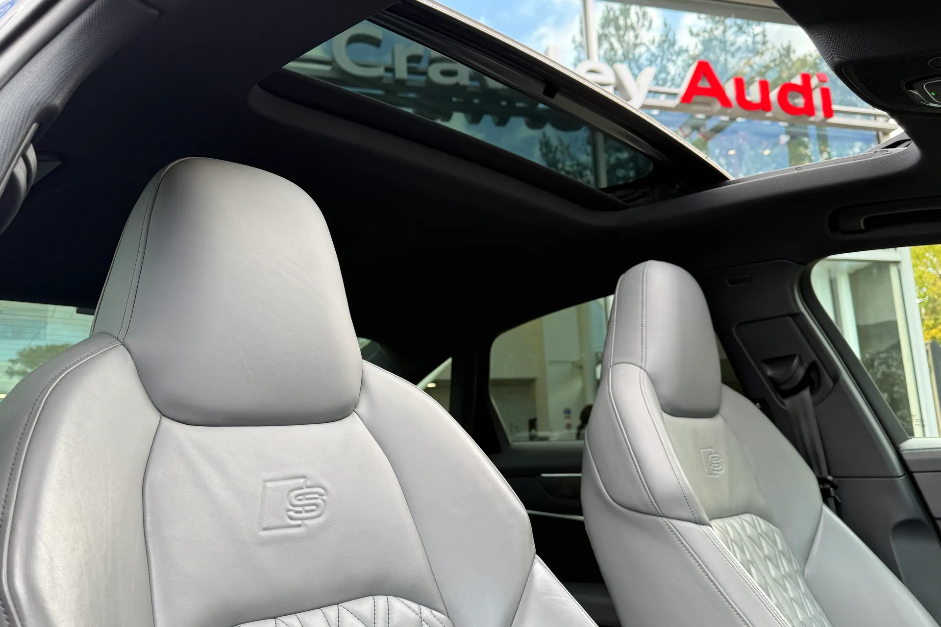 Audi A6 thumbnail image number 38