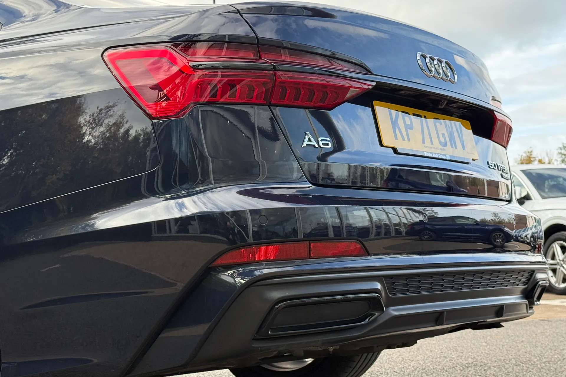 Audi A6 thumbnail image number 25