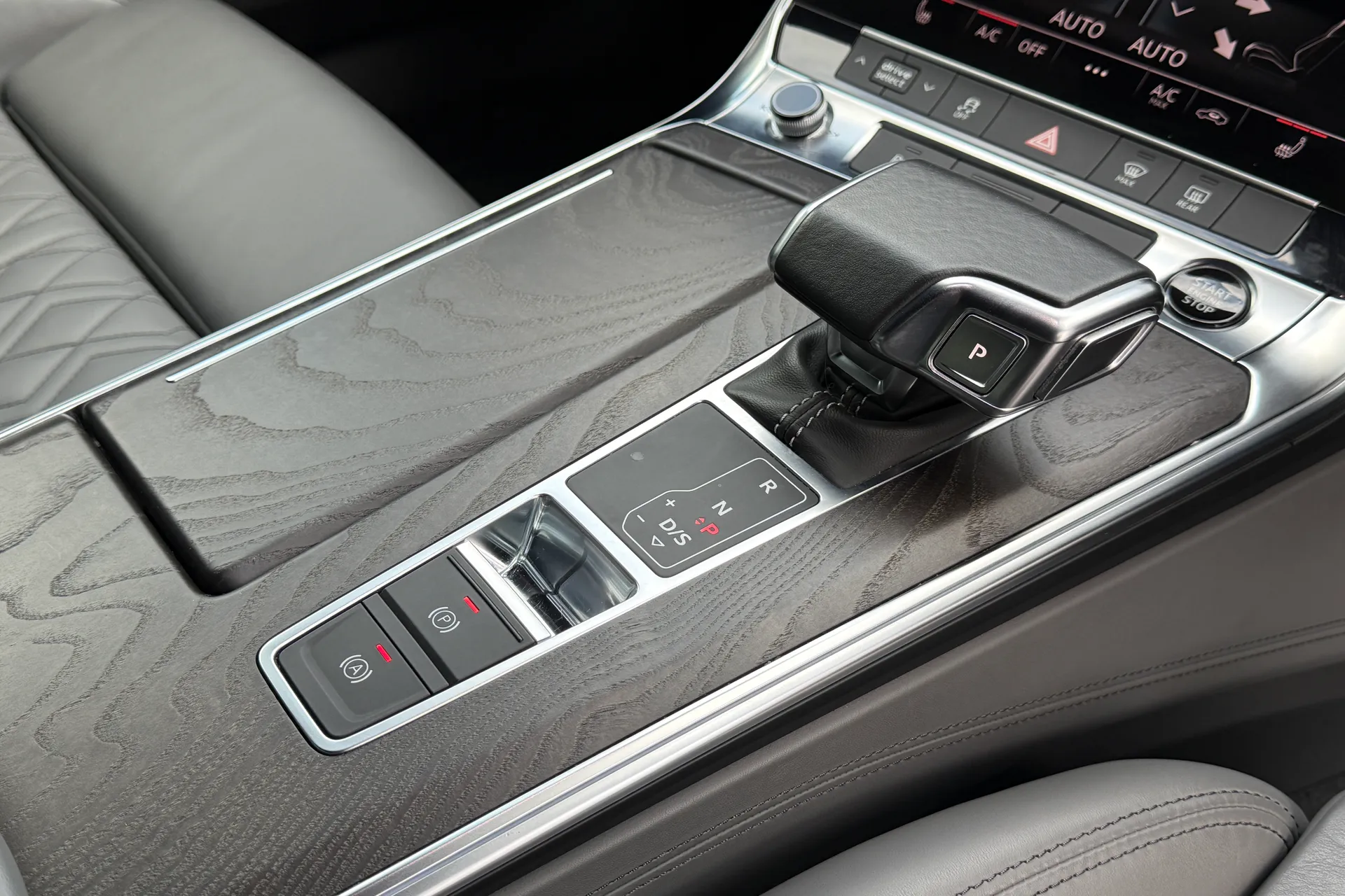 Audi A6 thumbnail image number 44