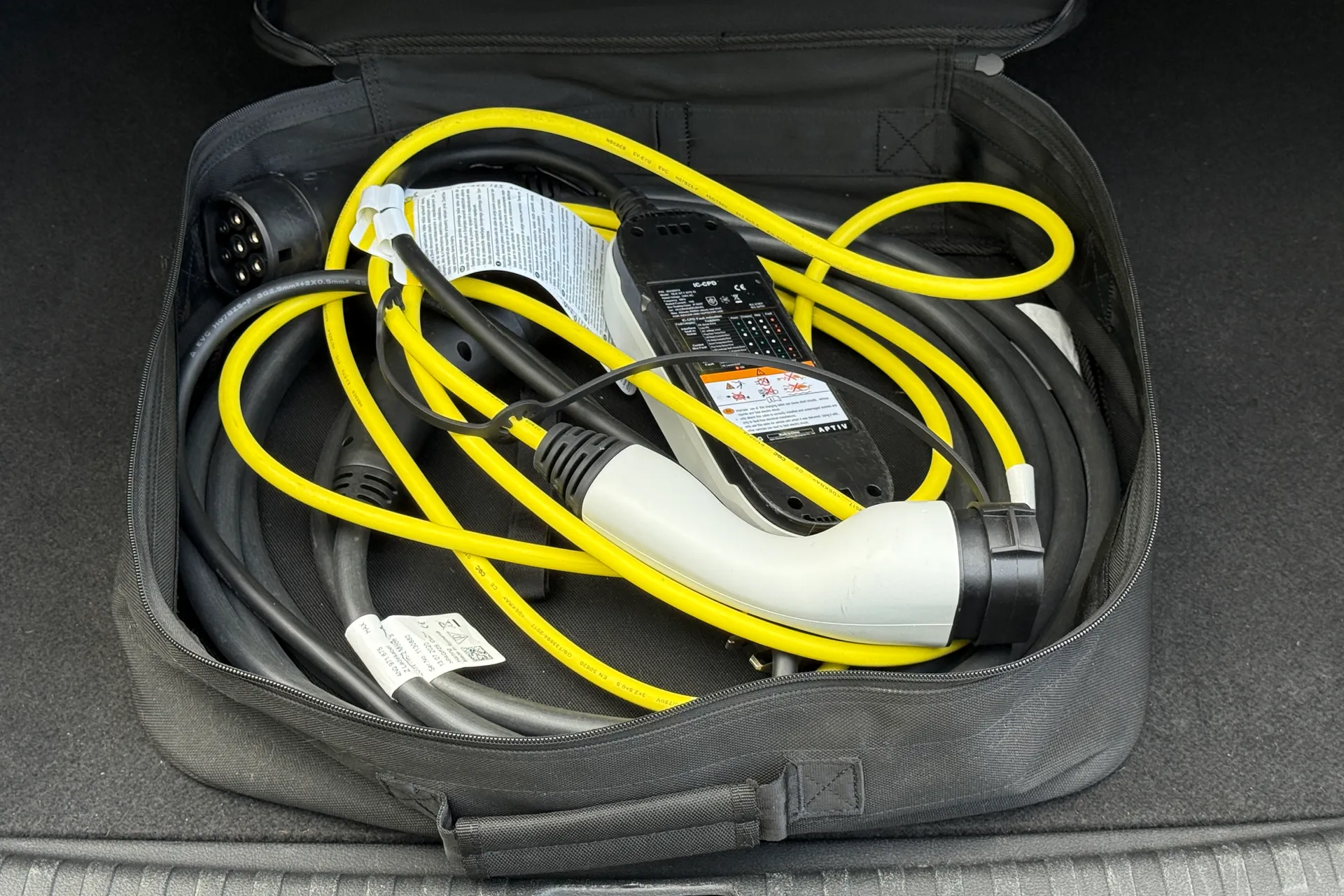 Audi A6 thumbnail image number 26