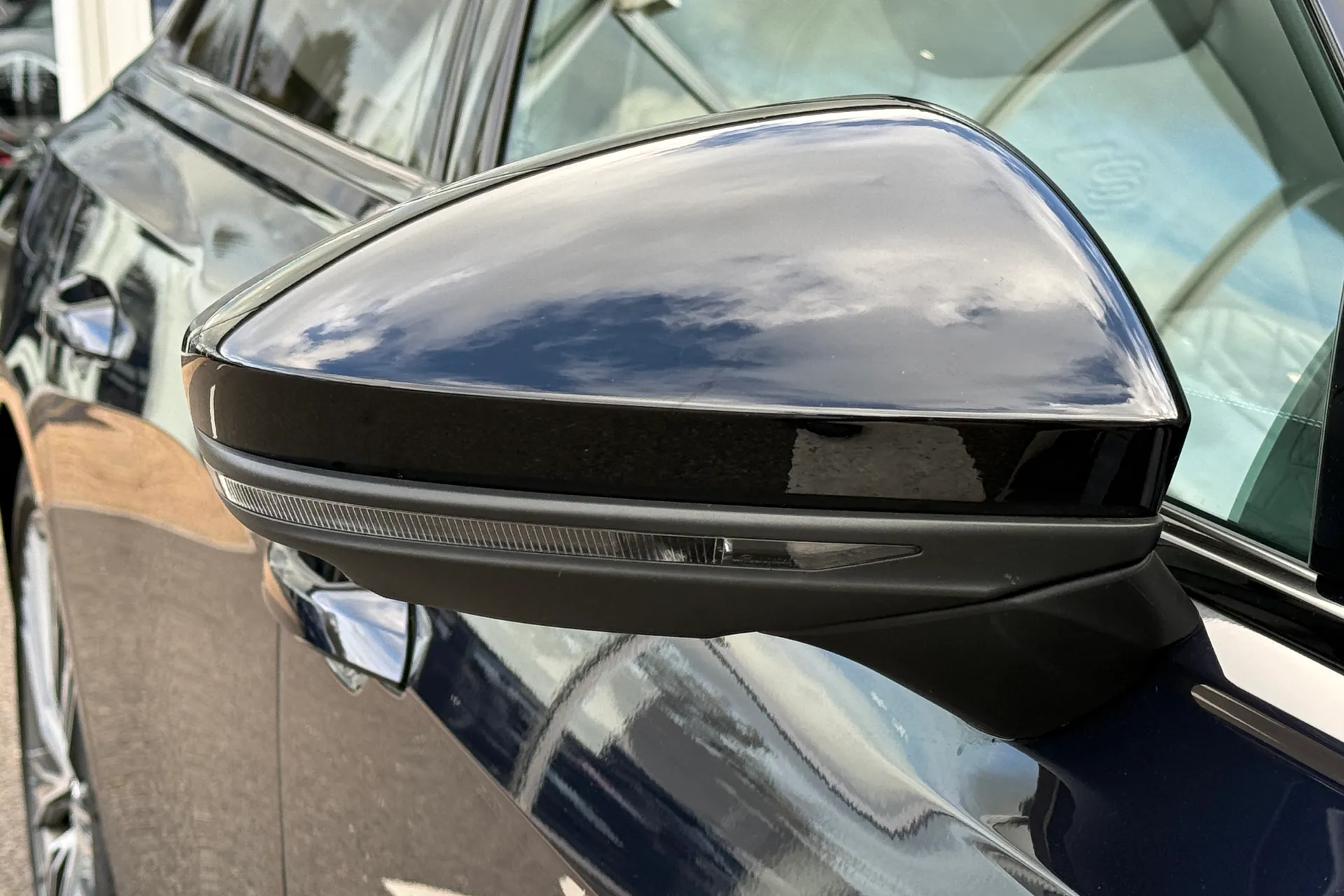 Audi A6 thumbnail image number 8