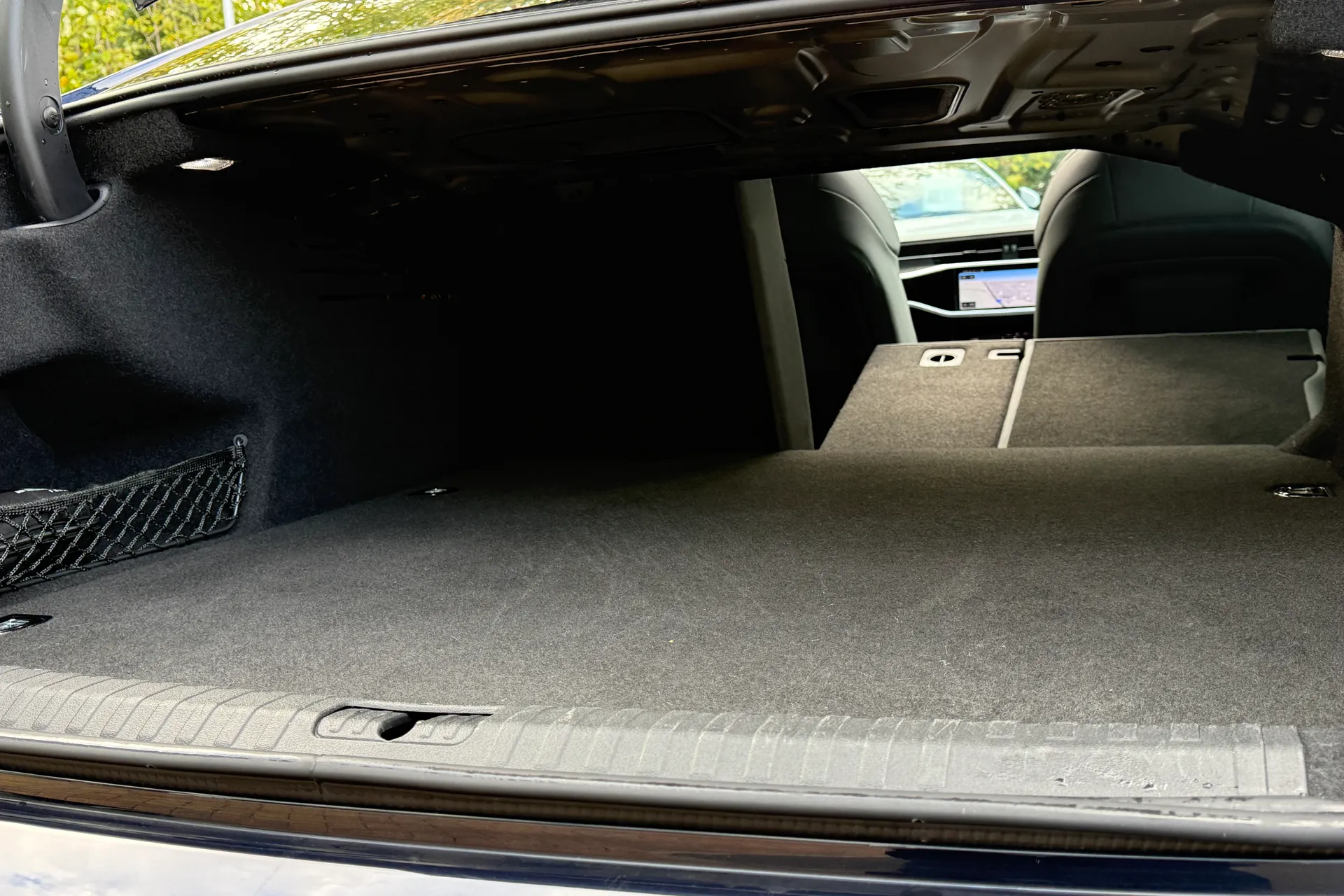 Audi A6 thumbnail image number 30