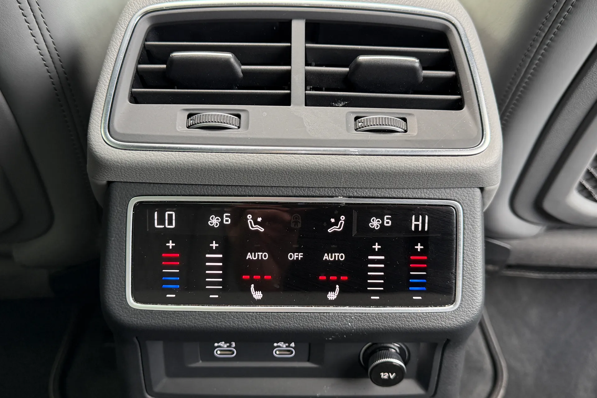 Audi A6 thumbnail image number 36