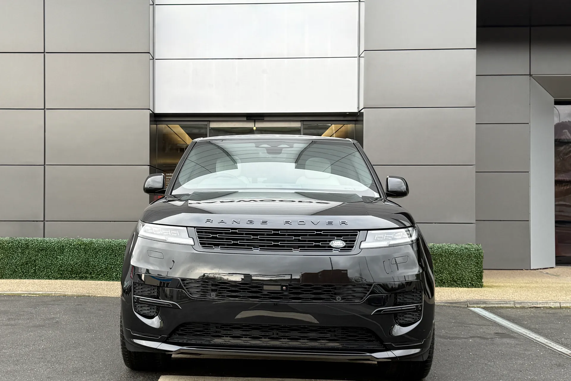 LAND ROVER RANGE ROVER SPORT thumbnail image number 10