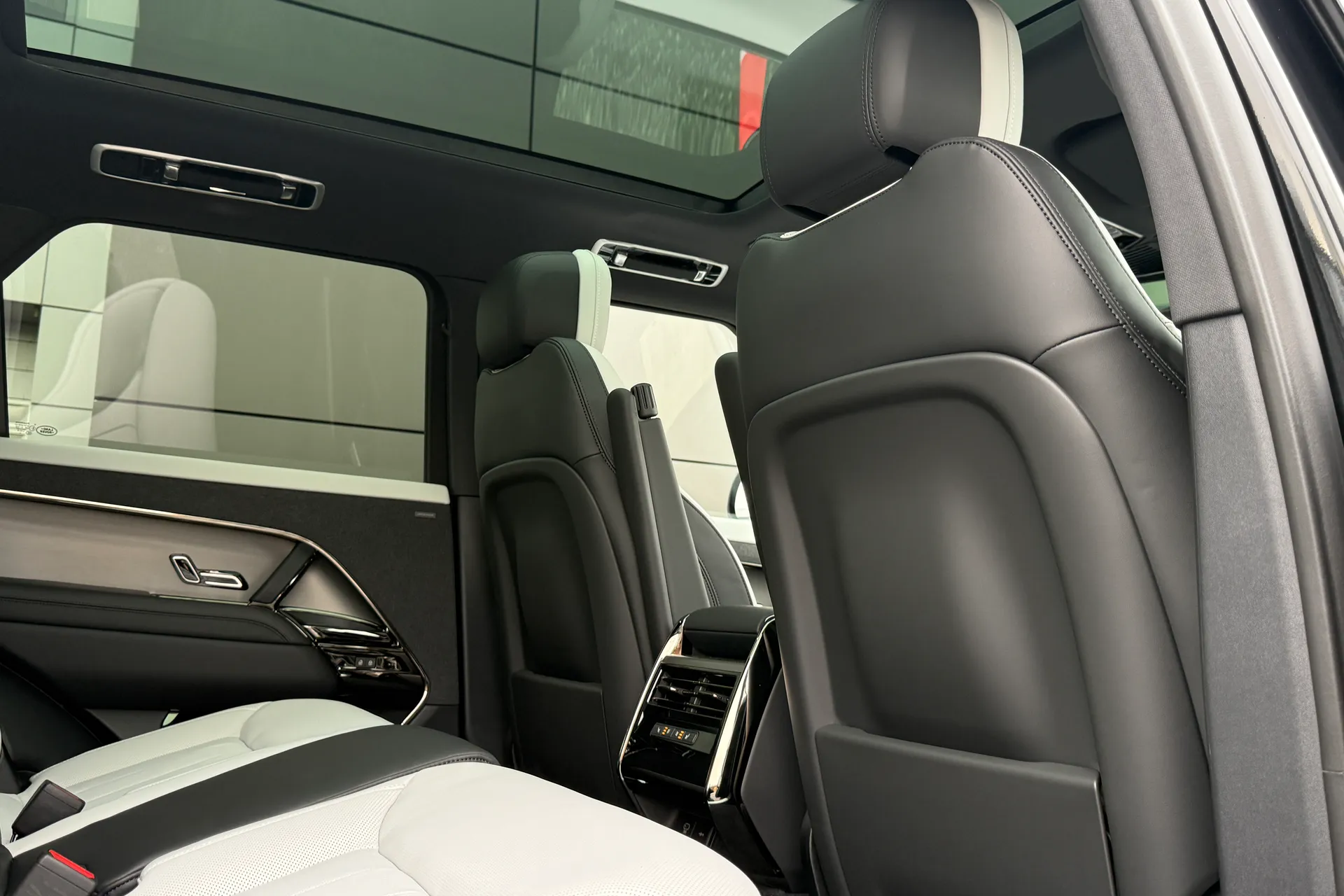 LAND ROVER RANGE ROVER SPORT thumbnail image number 38