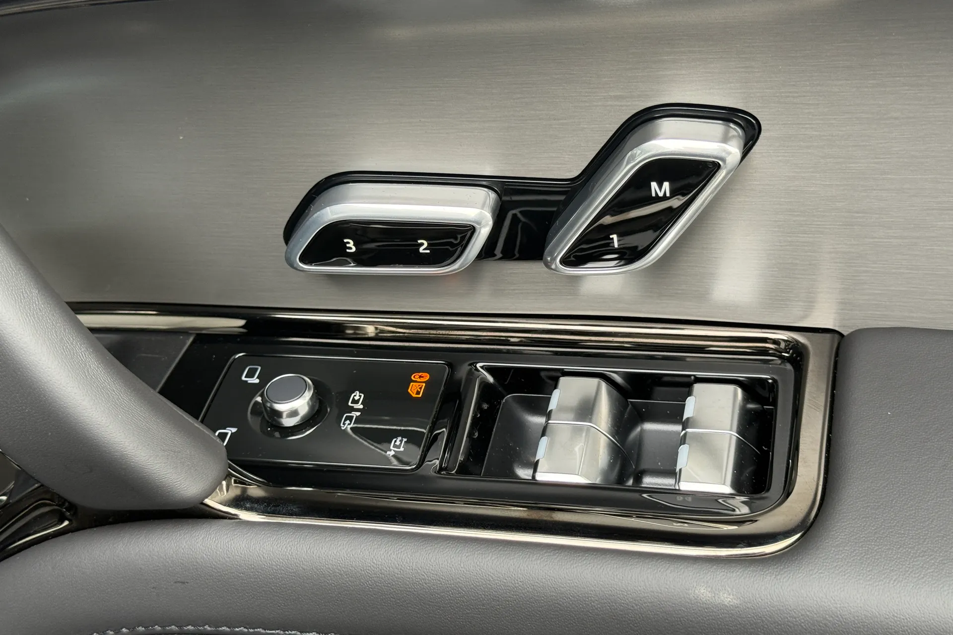 LAND ROVER RANGE ROVER SPORT thumbnail image number 20