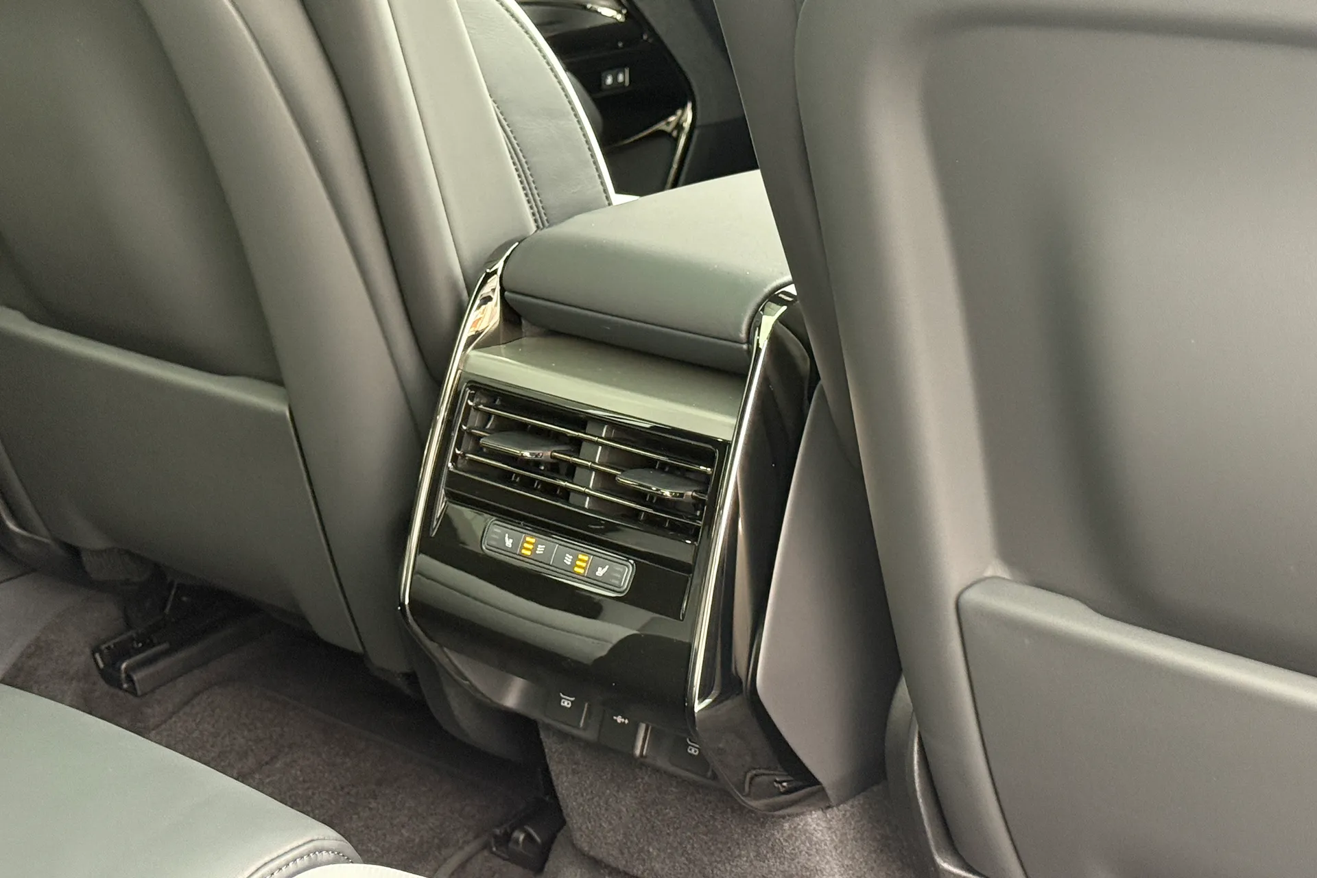 LAND ROVER RANGE ROVER SPORT thumbnail image number 39