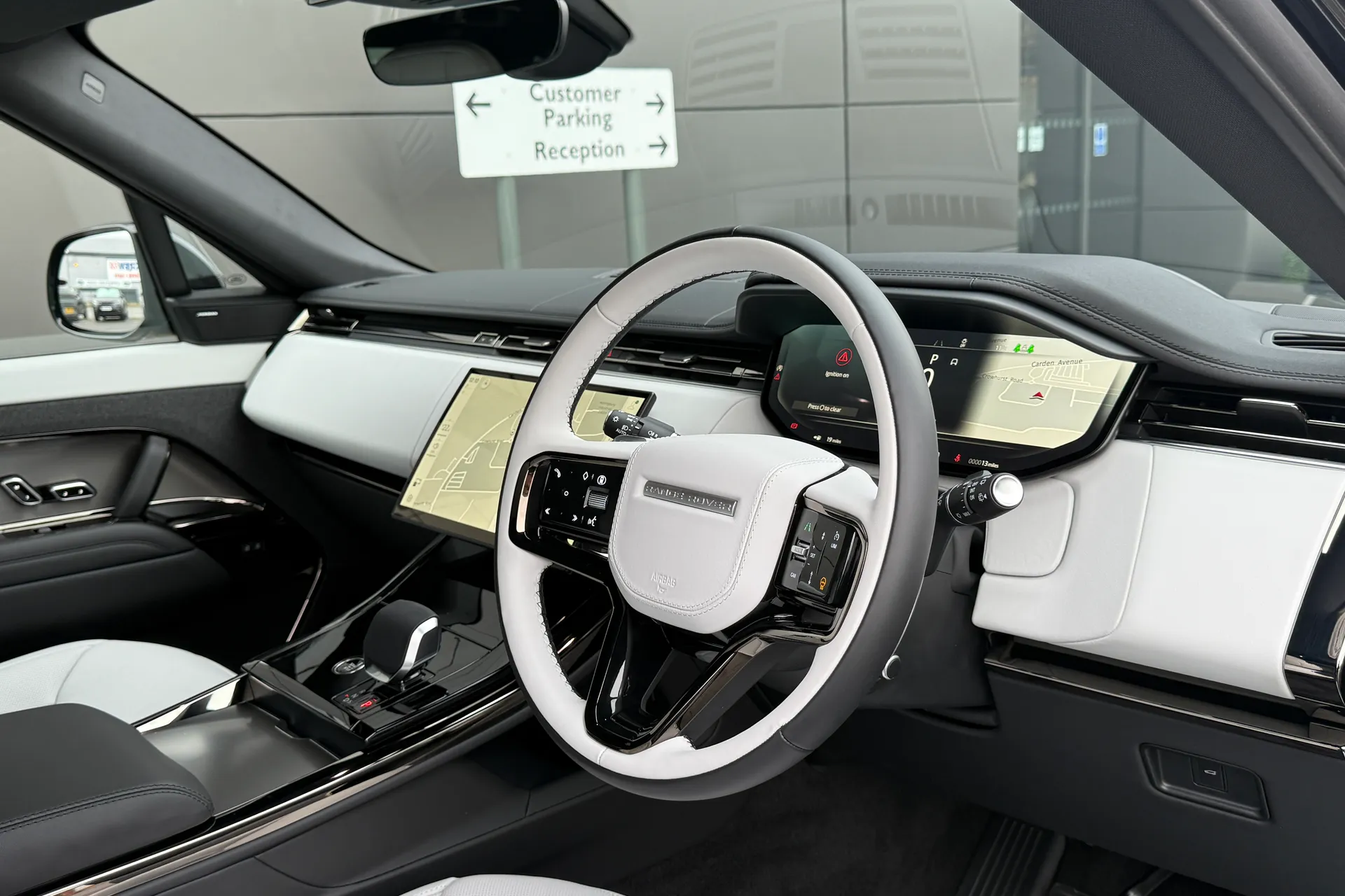 LAND ROVER RANGE ROVER SPORT thumbnail image number 15