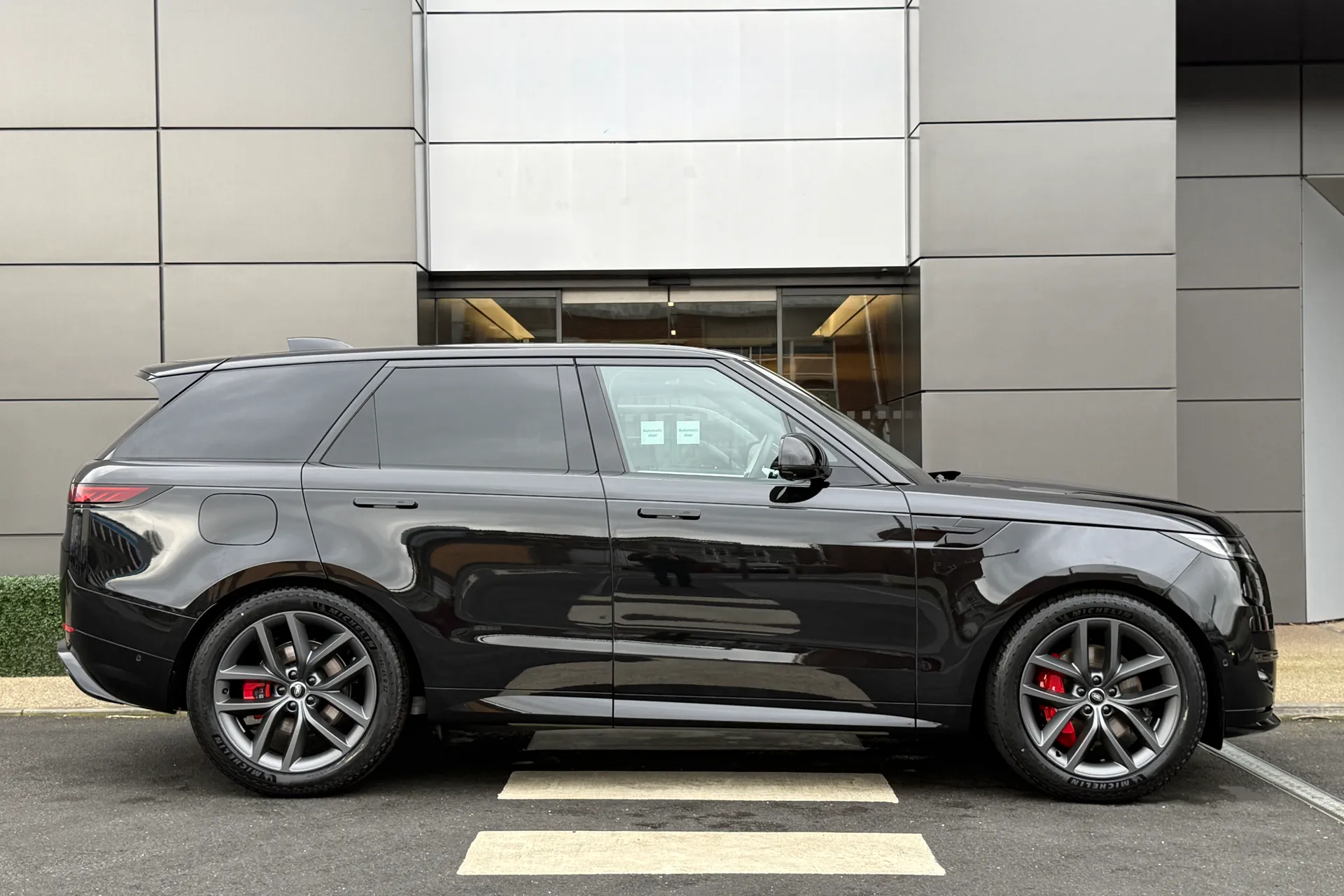 LAND ROVER RANGE ROVER SPORT thumbnail image number 2