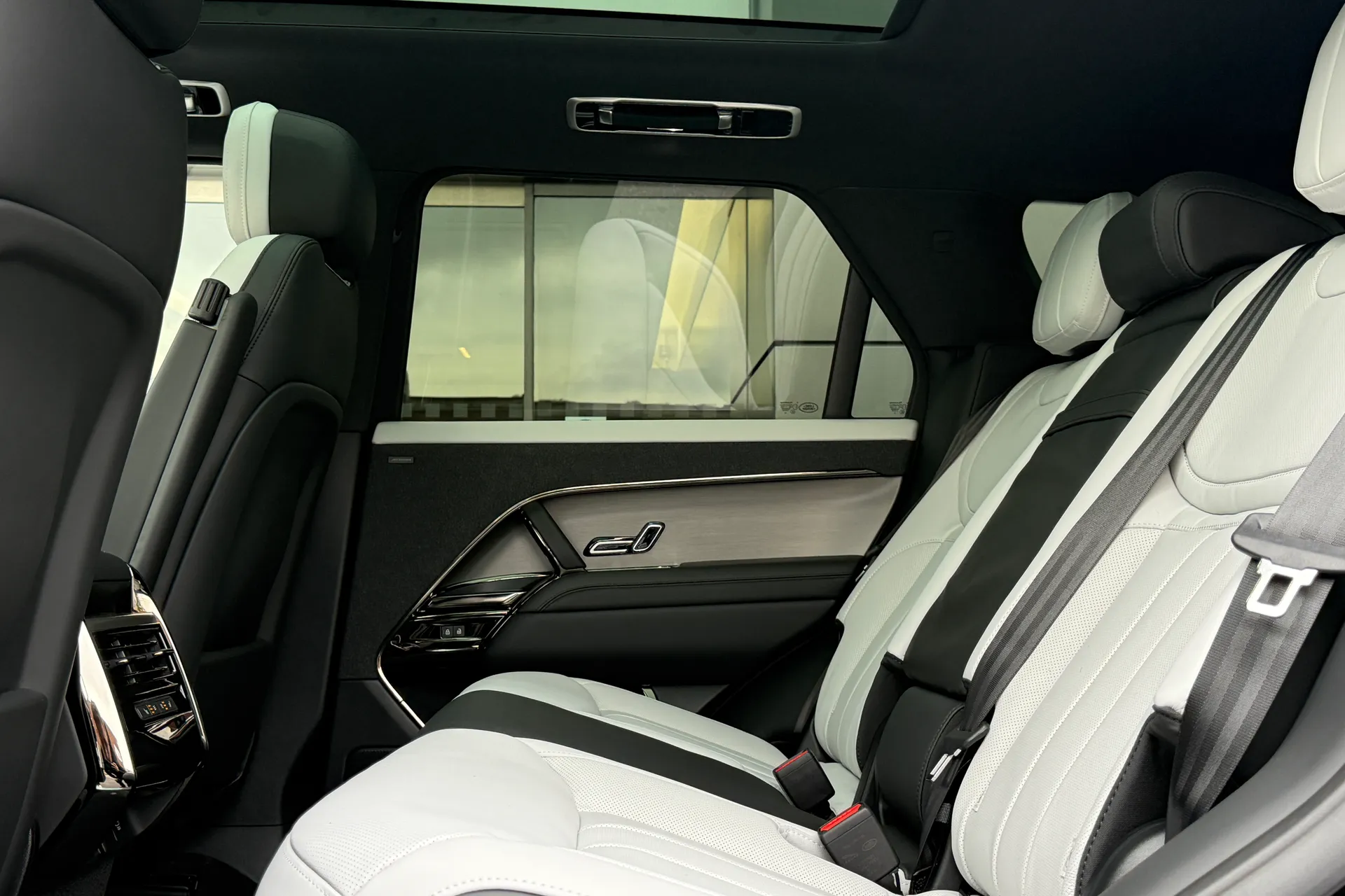 LAND ROVER RANGE ROVER SPORT thumbnail image number 52