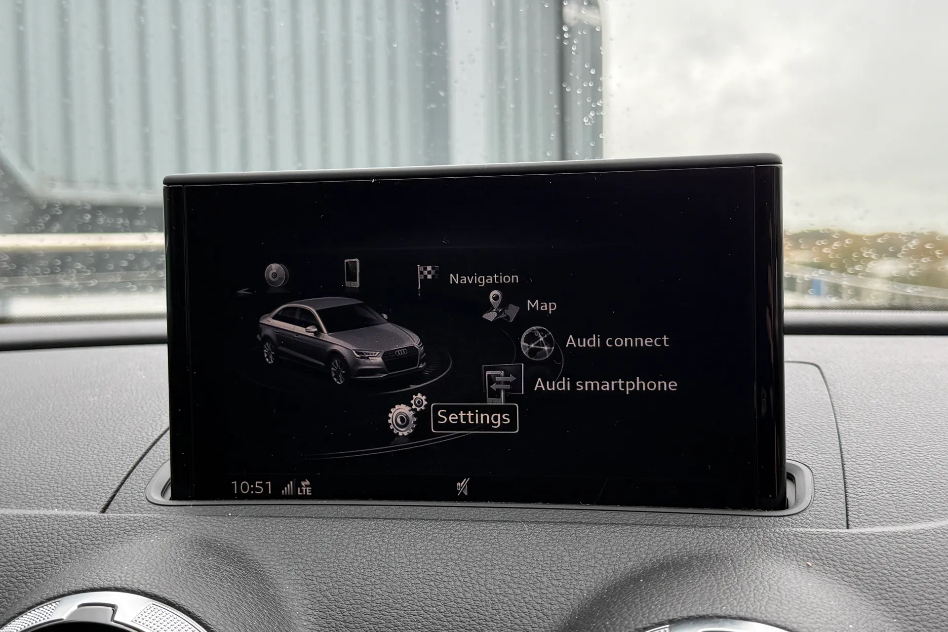 Audi RS3 thumbnail image number 17