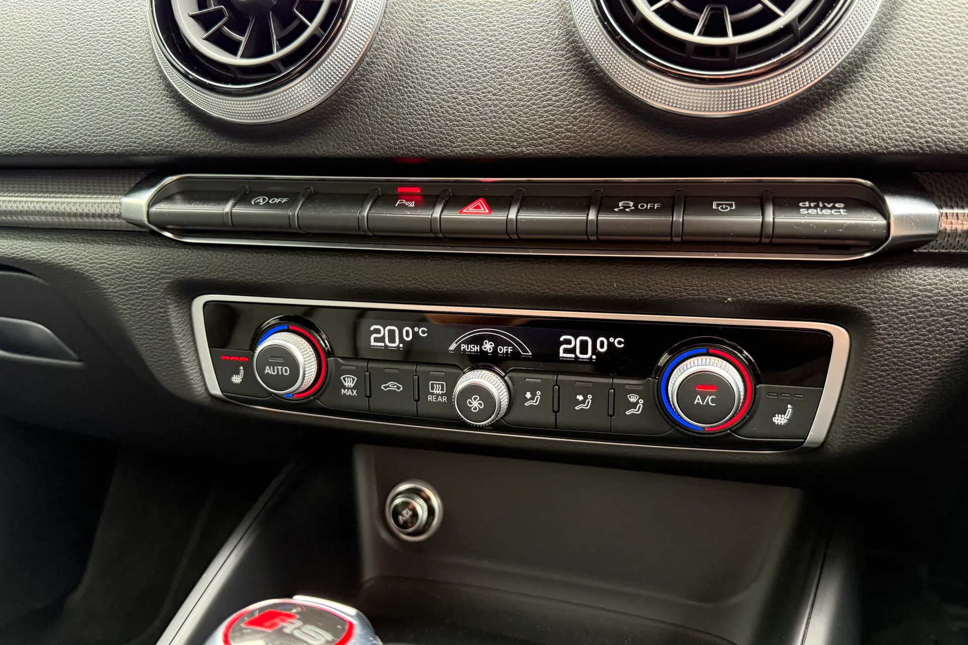 Audi RS3 thumbnail image number 50