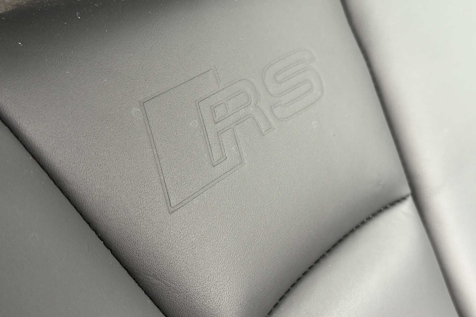 Audi RS3 thumbnail image number 22